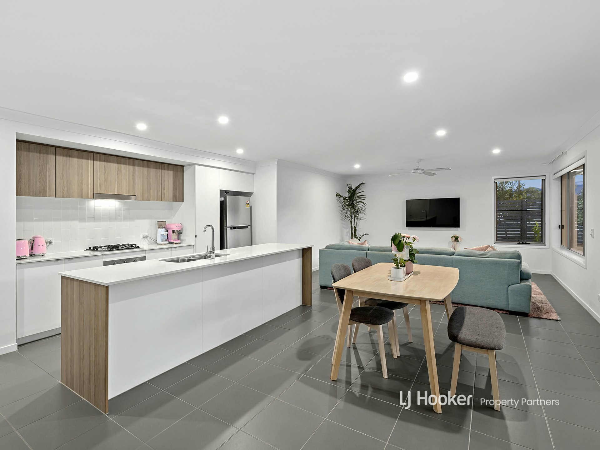 17 Chambers Ridge Boulevard, PARK RIDGE