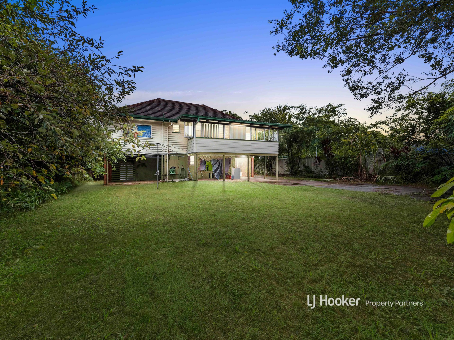 30 Mains Road, SUNNYBANK