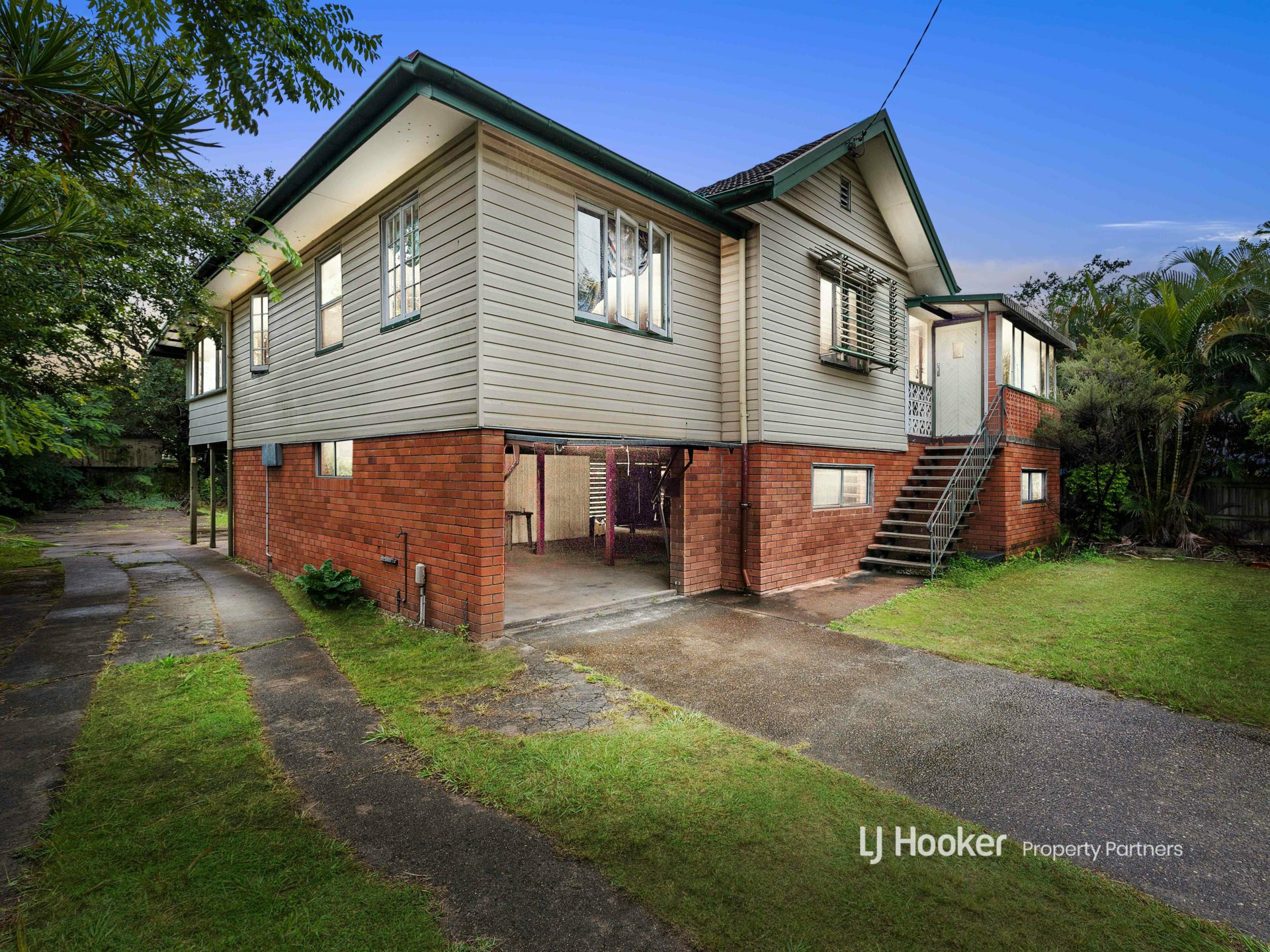 30 Mains Road, SUNNYBANK