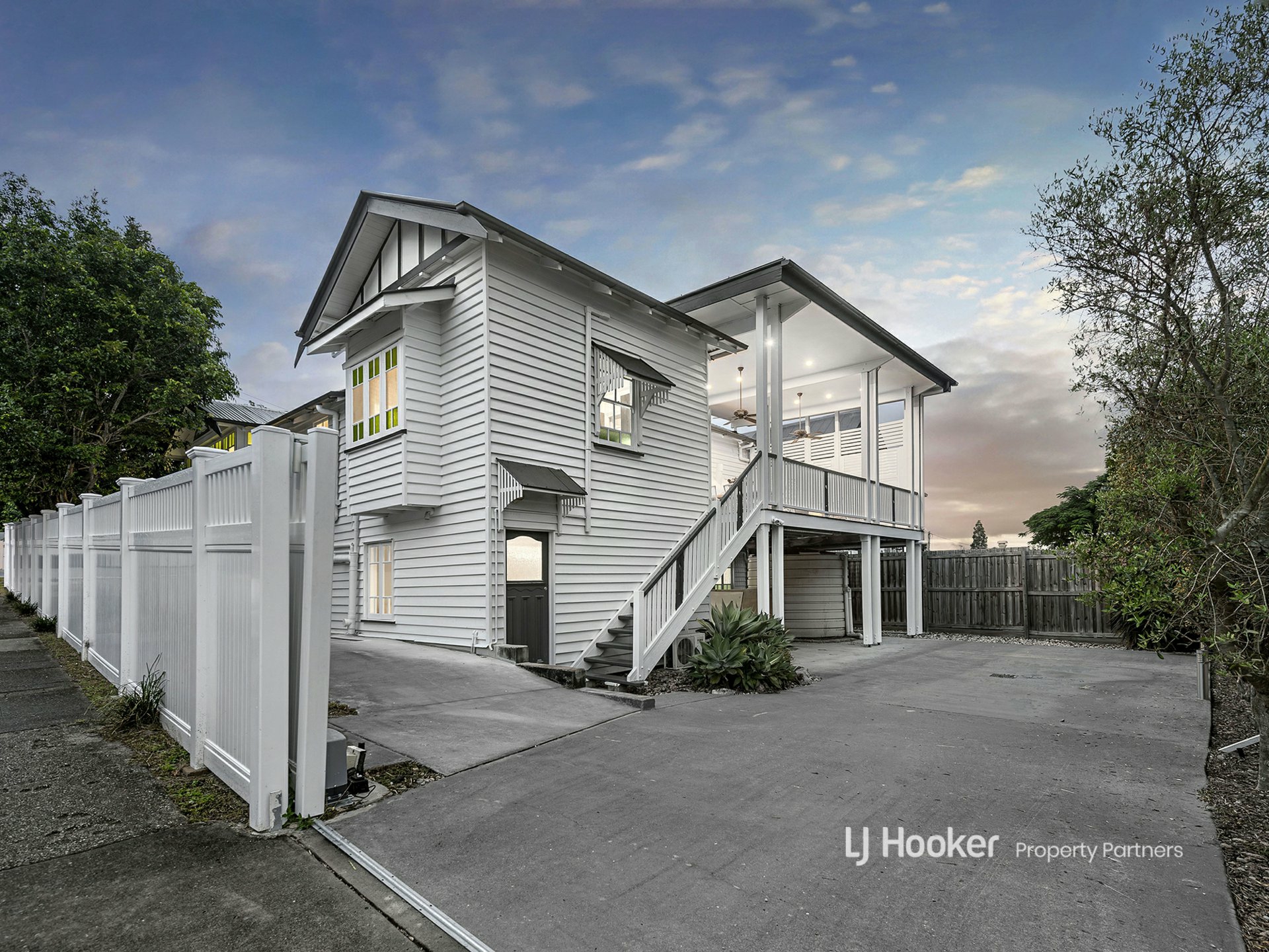 10 Dansie Street, GREENSLOPES