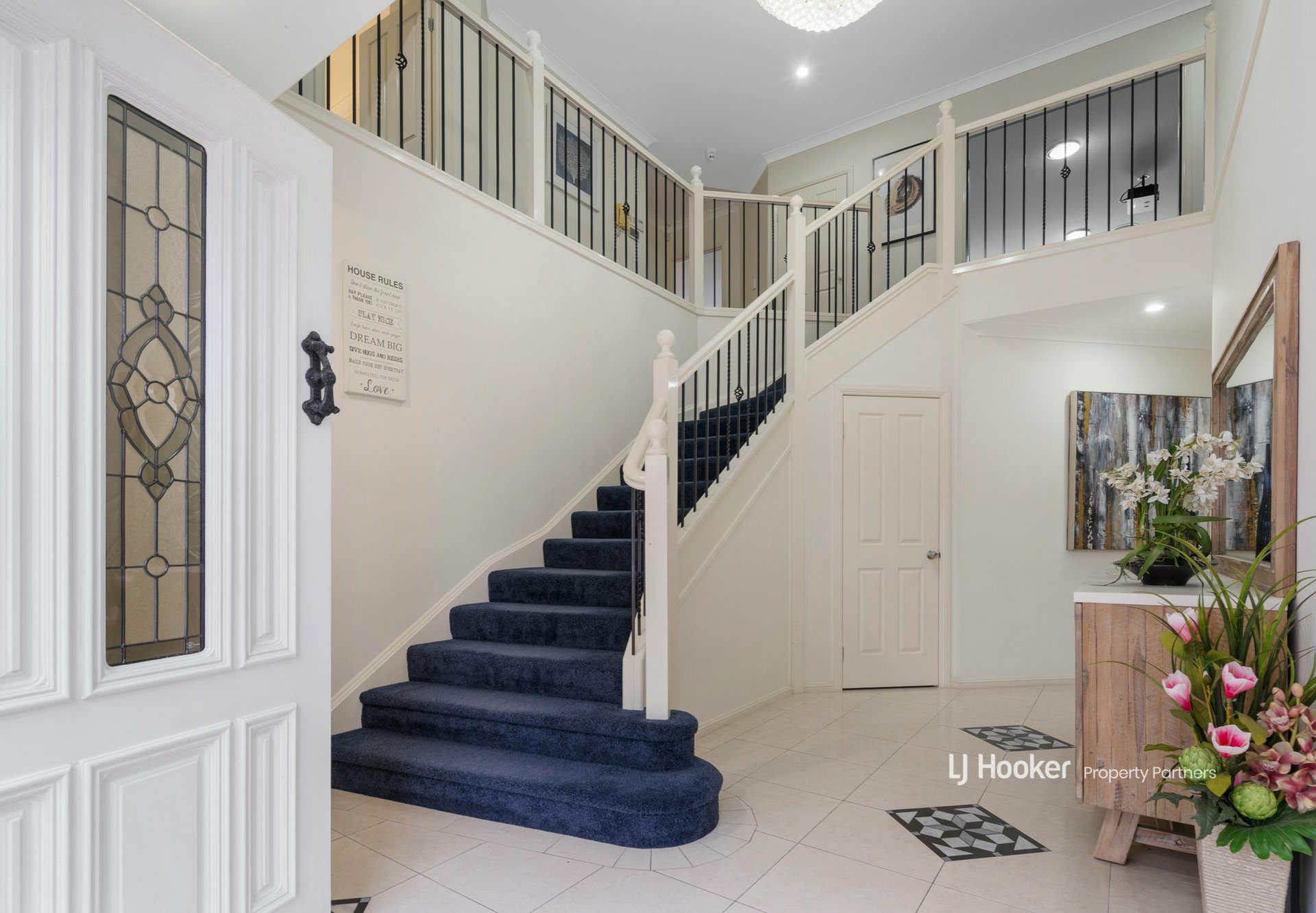 63 Dandelion Street, EIGHT MILE PLAINS