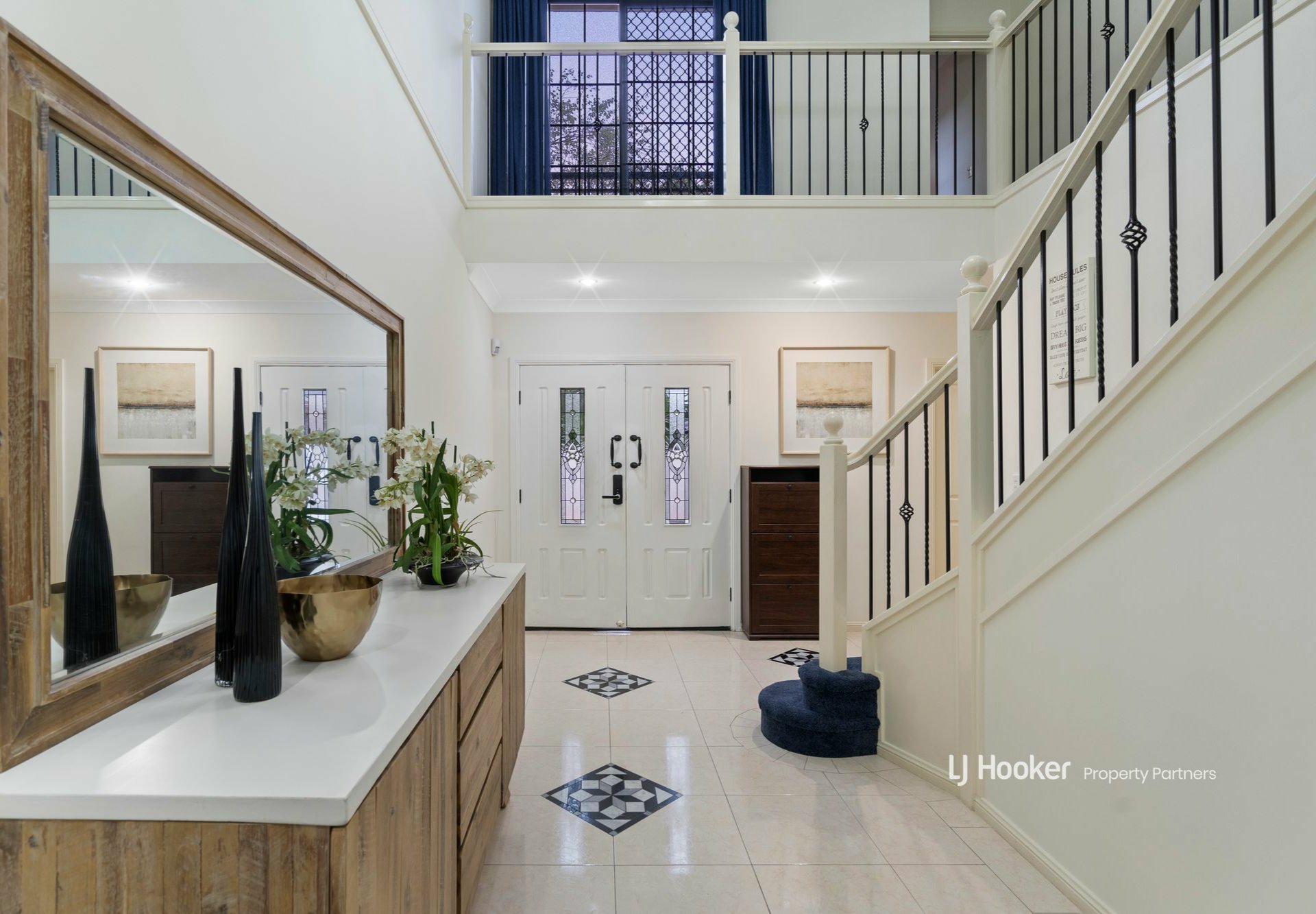63 Dandelion Street, EIGHT MILE PLAINS