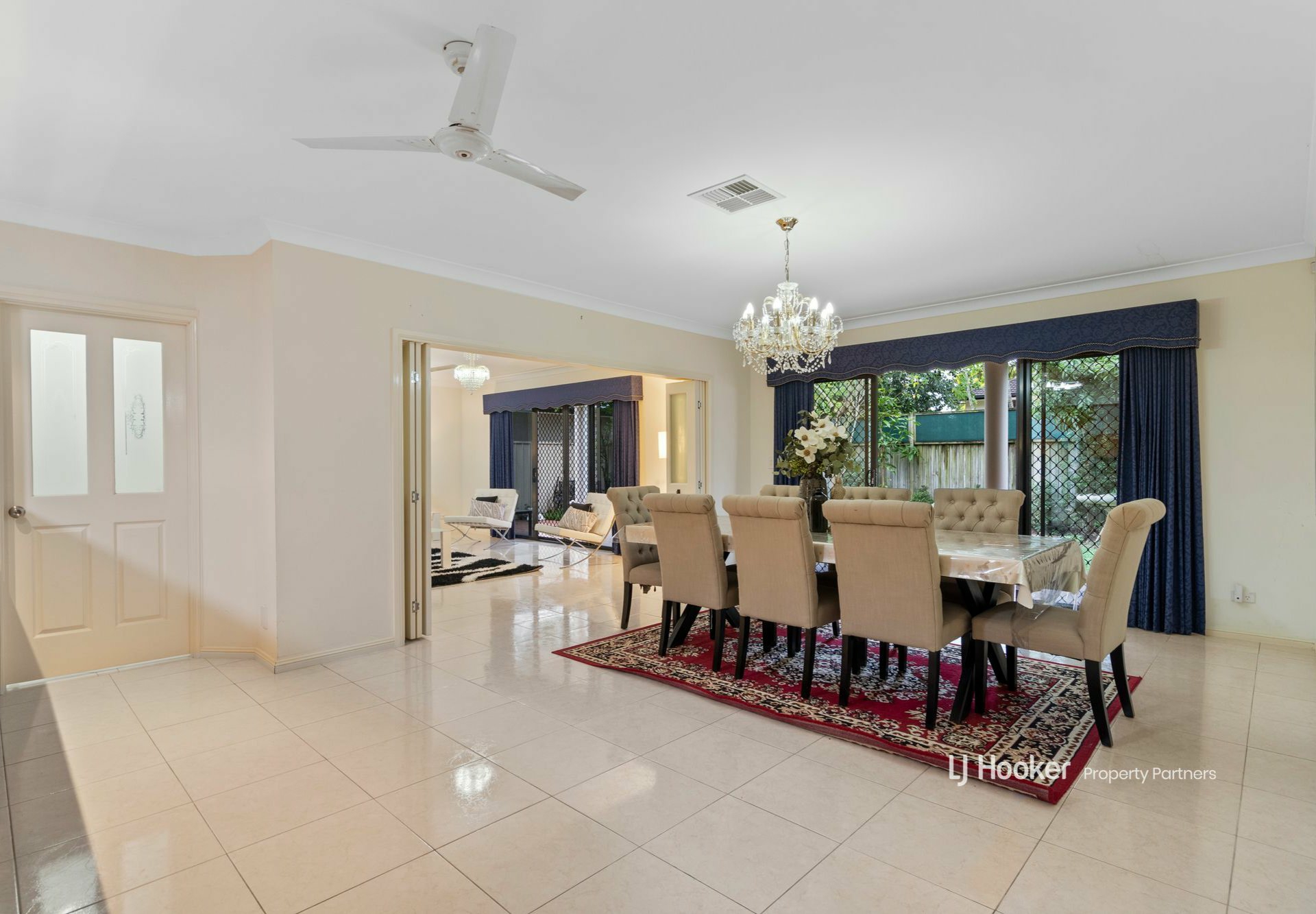 63 Dandelion Street, EIGHT MILE PLAINS