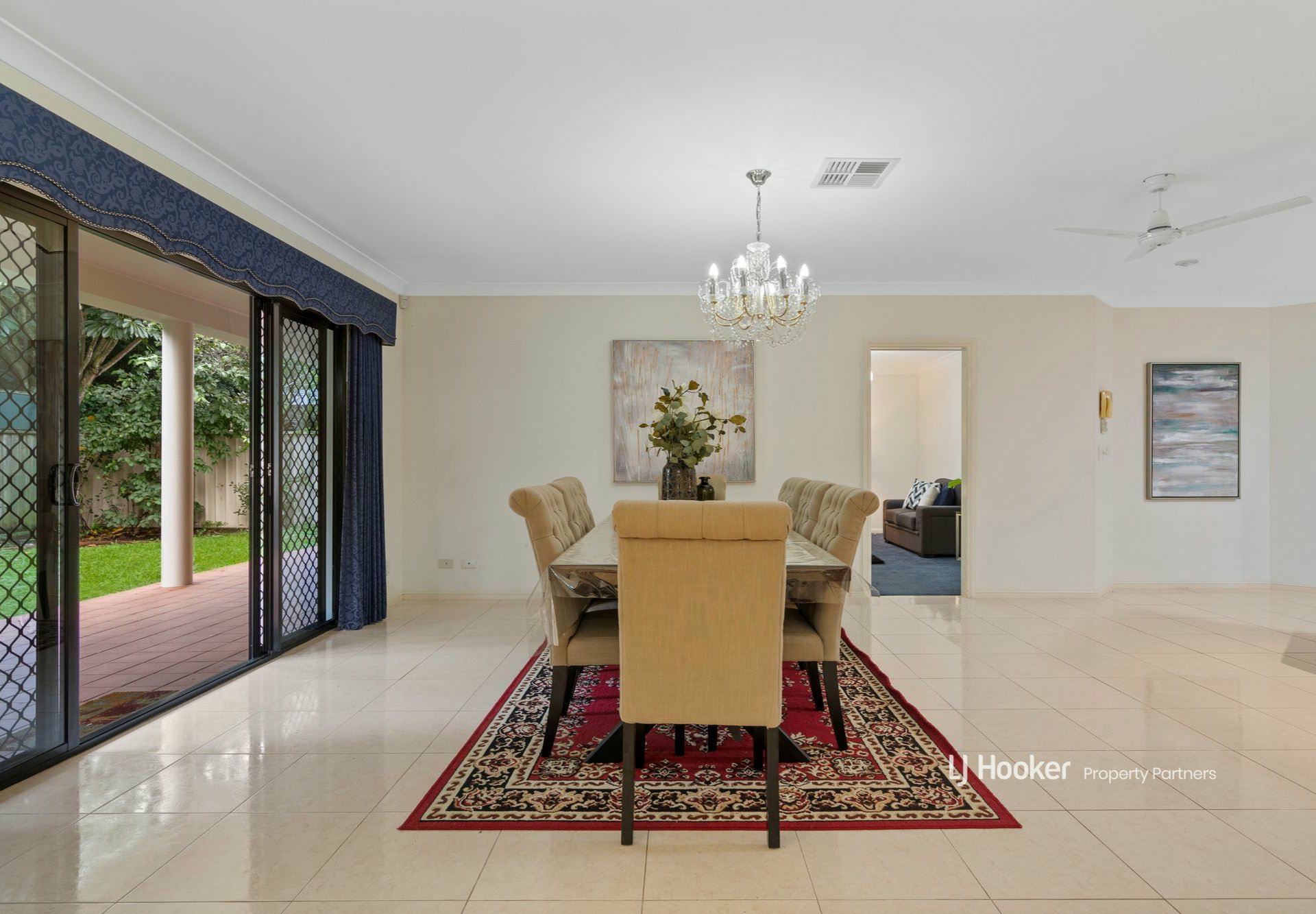 63 Dandelion Street, EIGHT MILE PLAINS