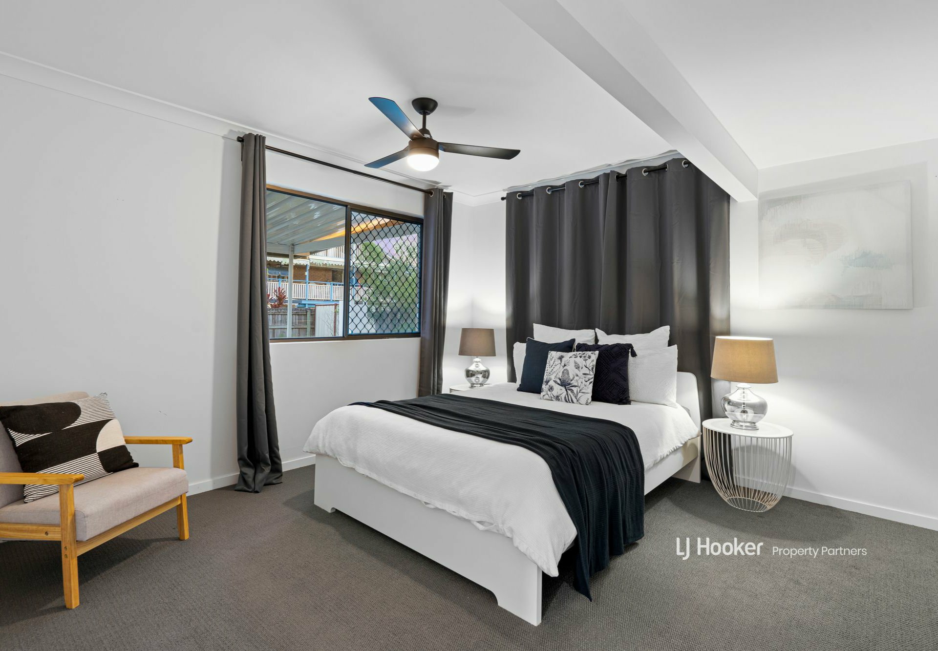 9 Mapleleaf Street, EIGHT MILE PLAINS