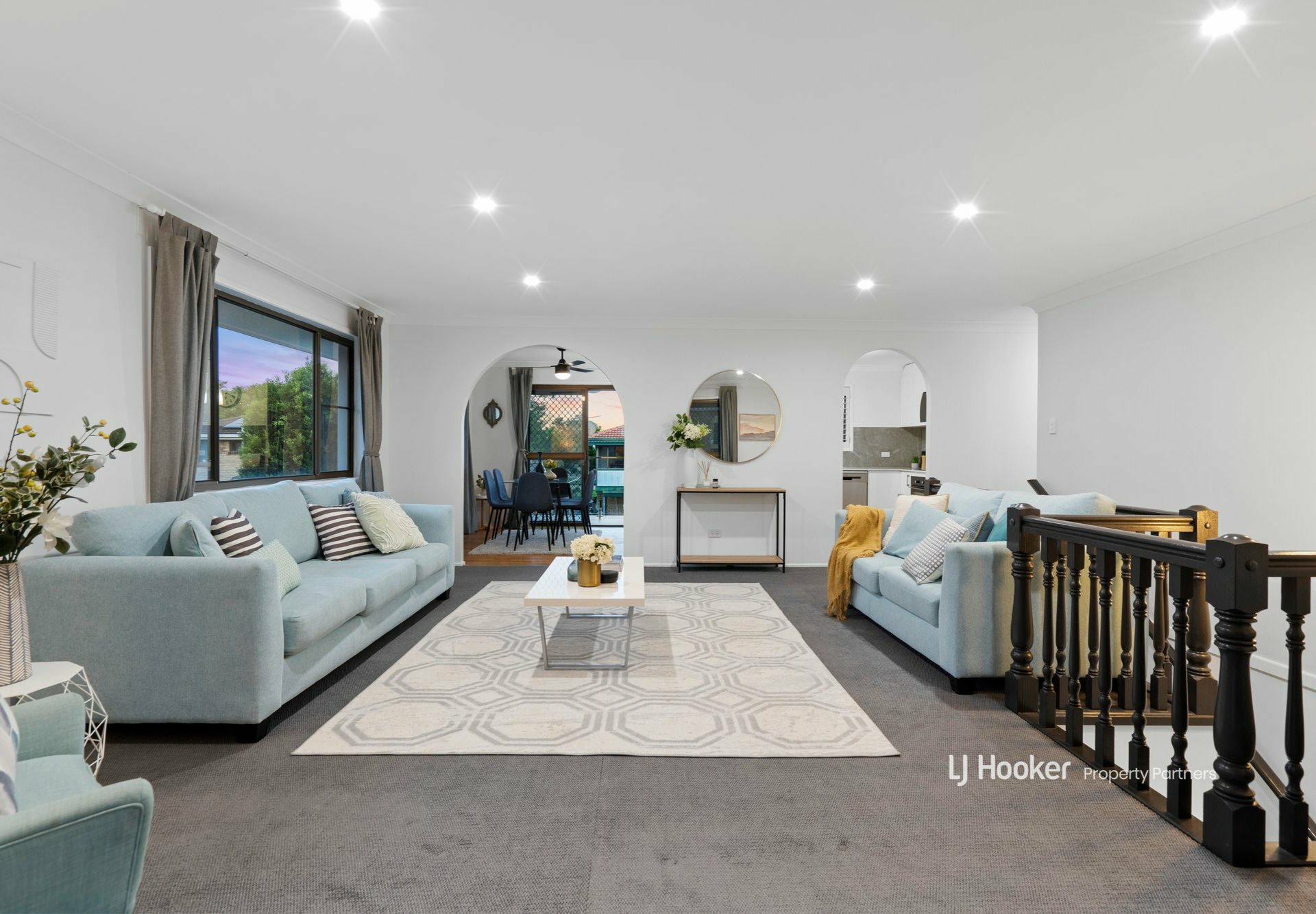9 Mapleleaf Street, EIGHT MILE PLAINS