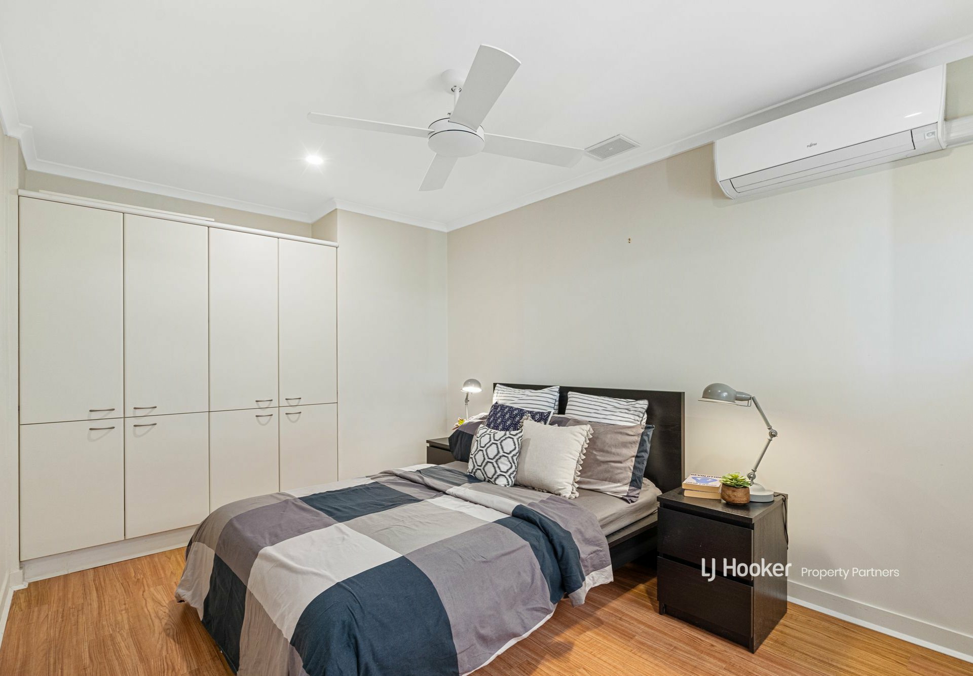 27 Amarna Street, EIGHT MILE PLAINS