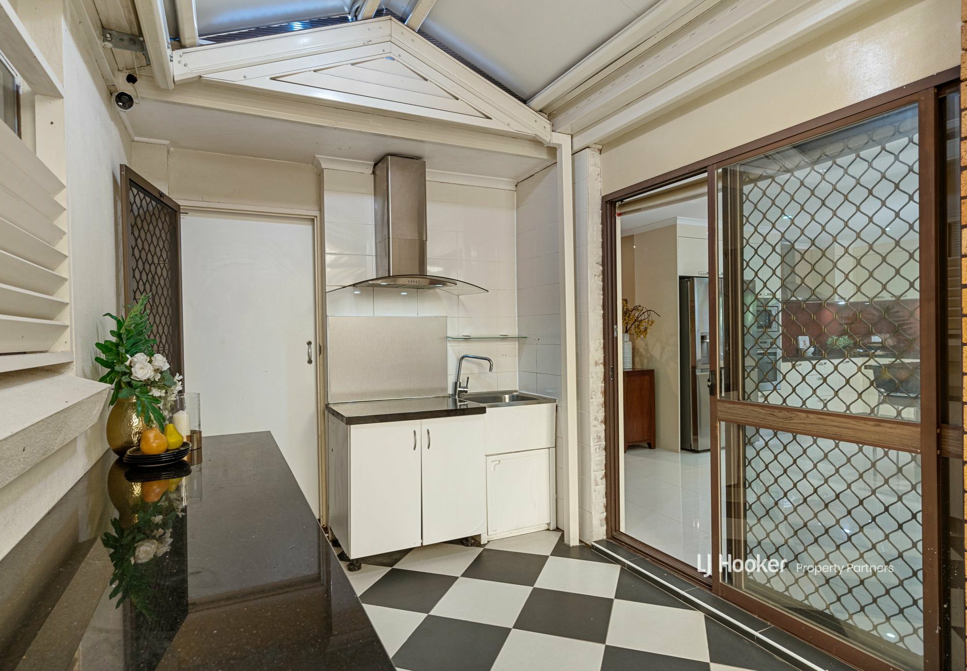 27 Amarna Street, EIGHT MILE PLAINS