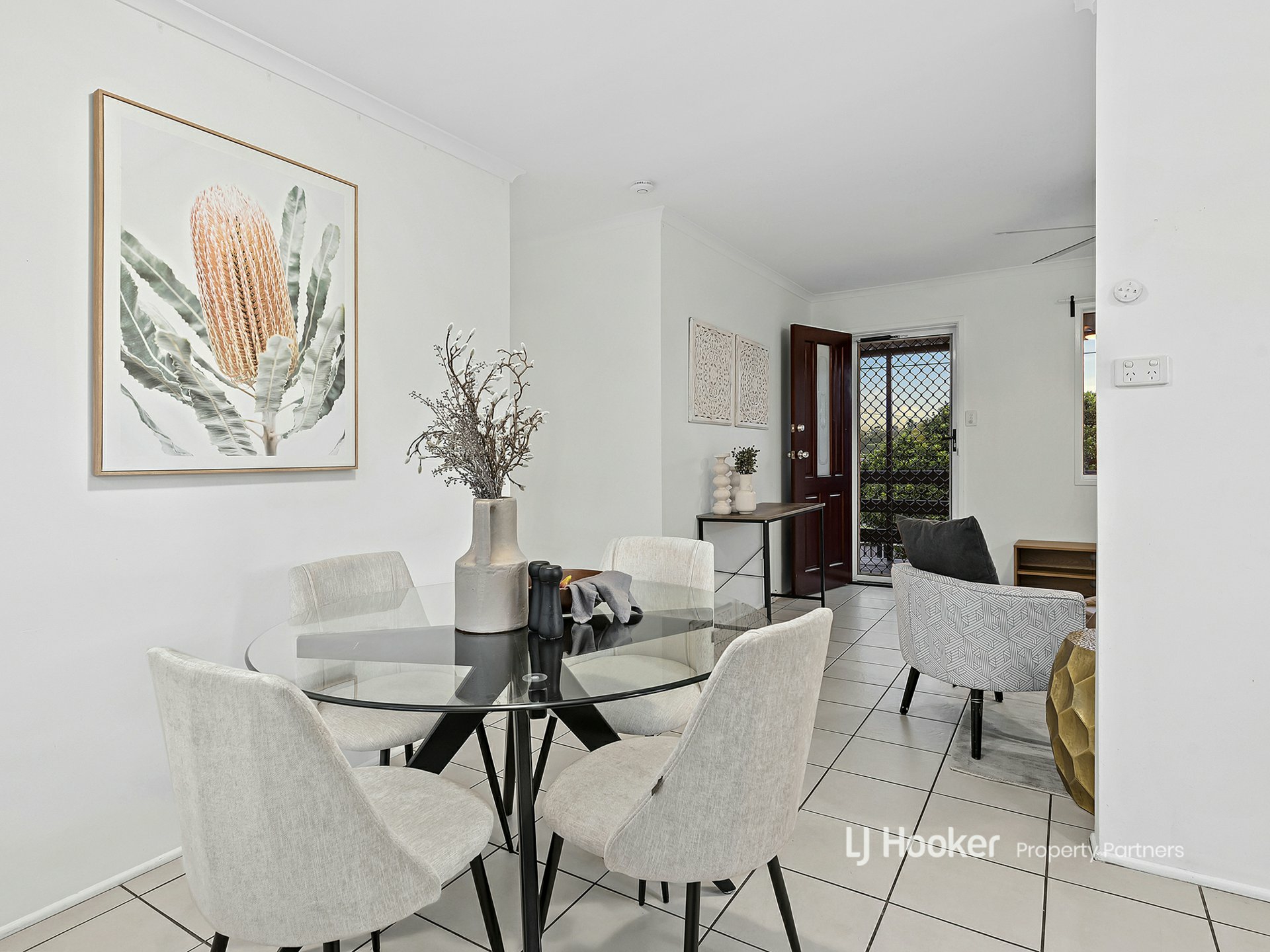 87 Muchow Road, WATERFORD WEST