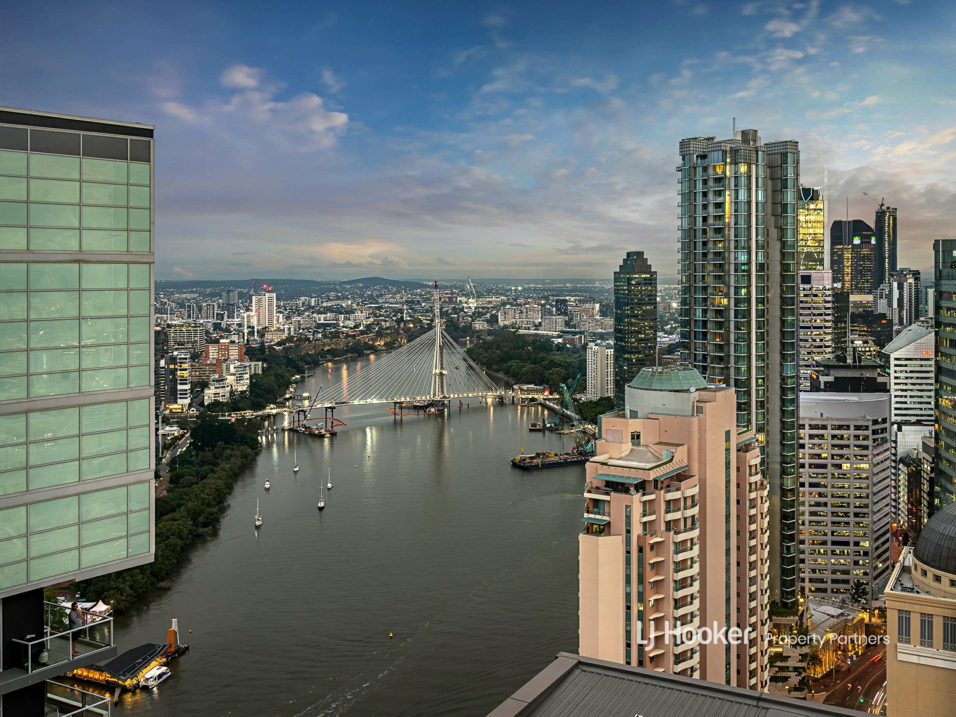 4202/501 Adelaide Street, BRISBANE CITY