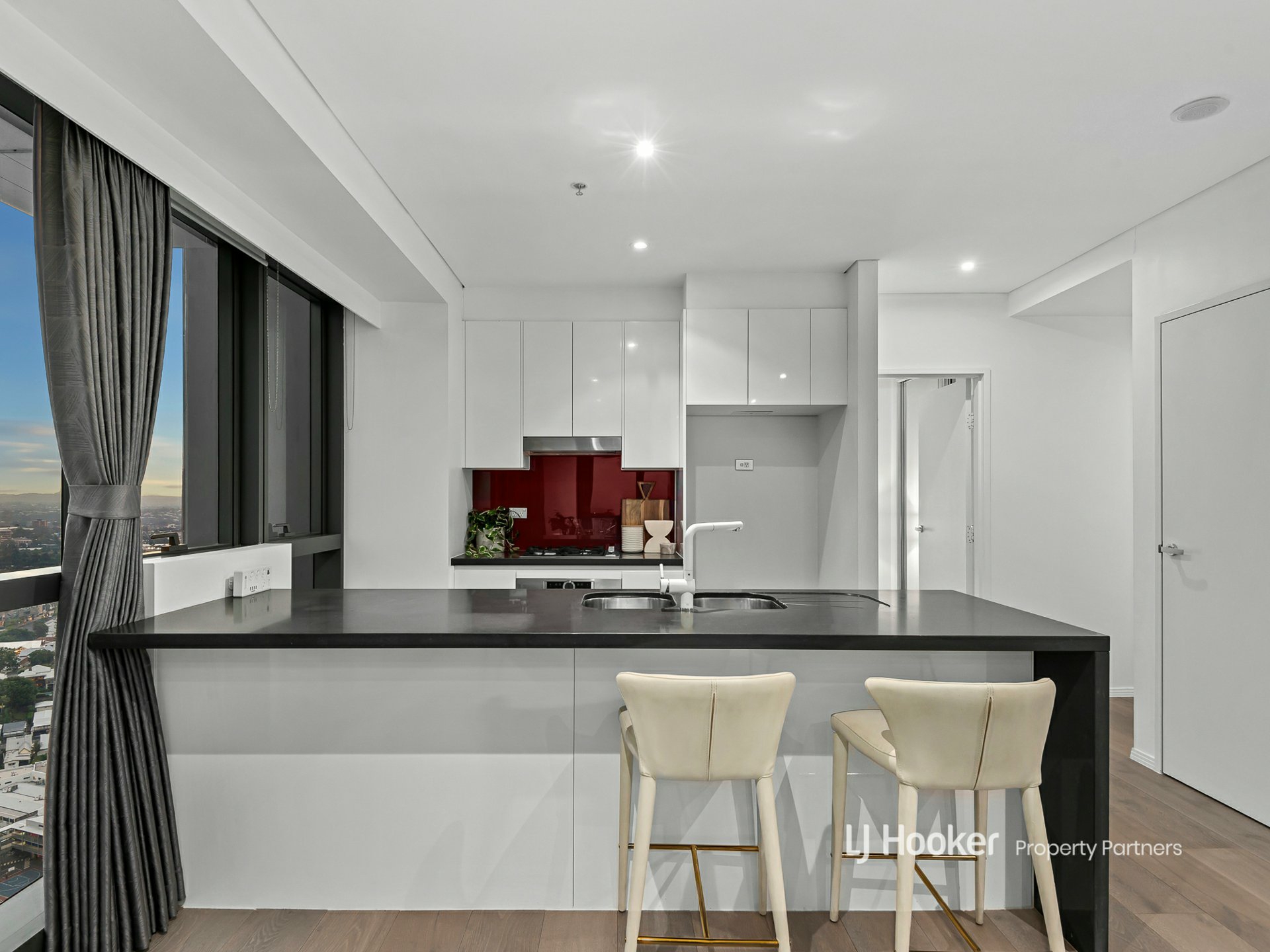 4202/501 Adelaide Street, BRISBANE CITY