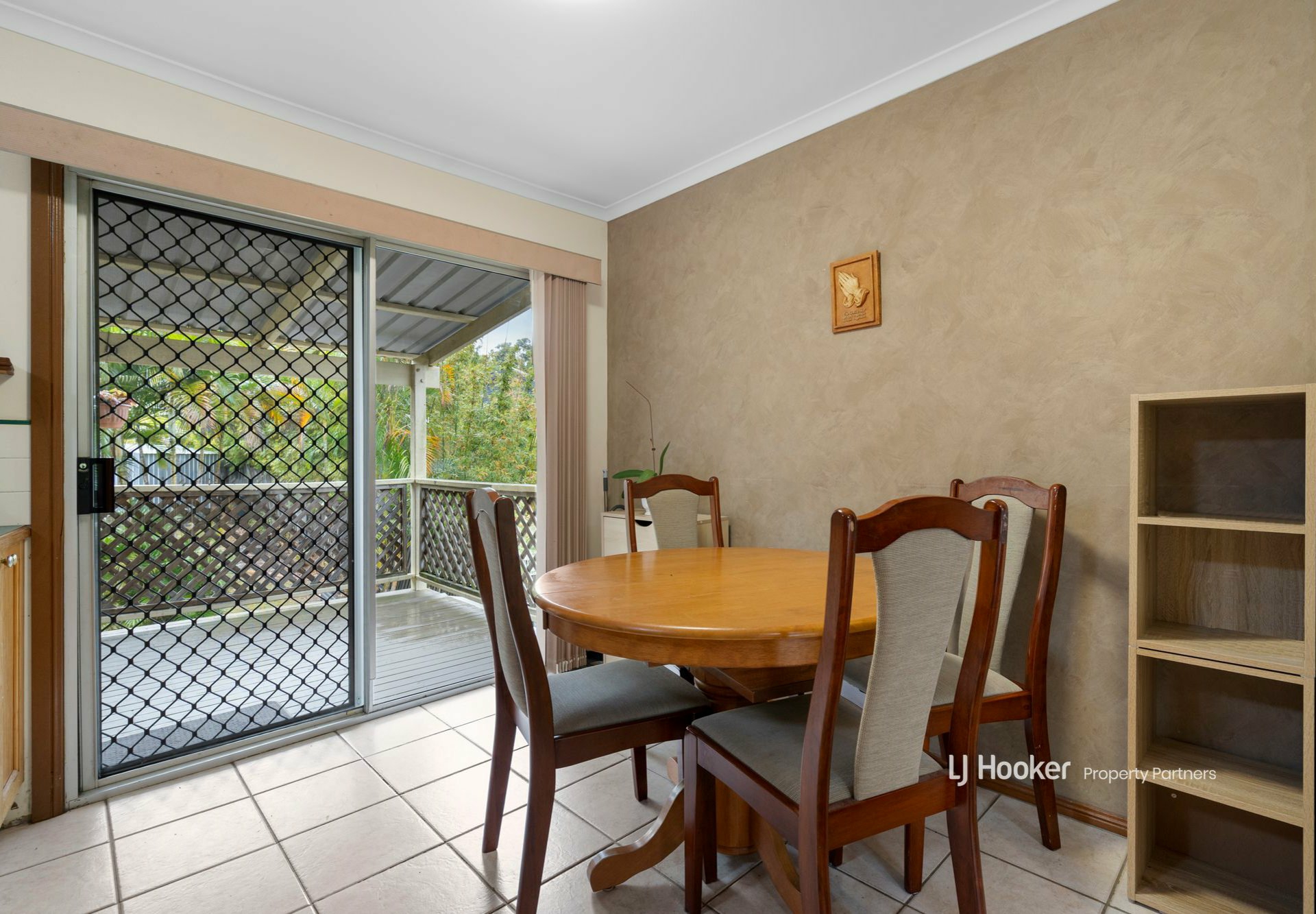 15 Balaton Street, RIVERHILLS