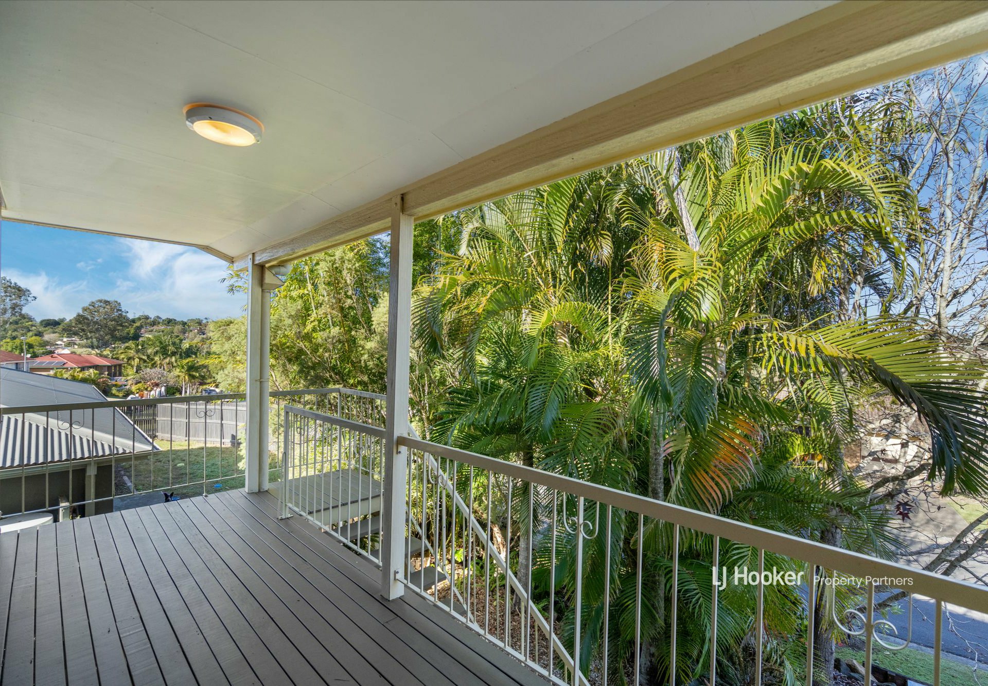 15 Balaton Street, RIVERHILLS