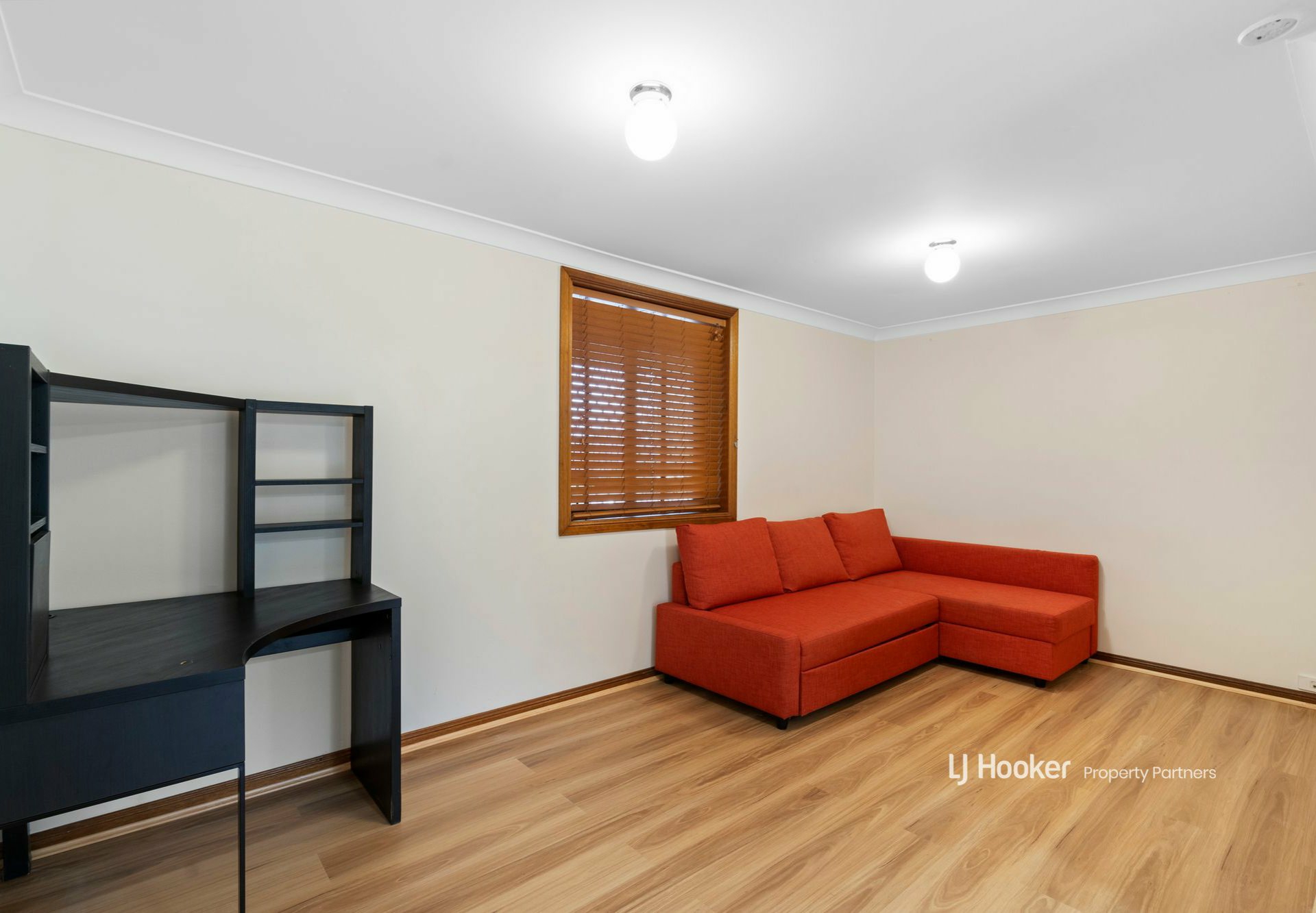 15 Balaton Street, RIVERHILLS