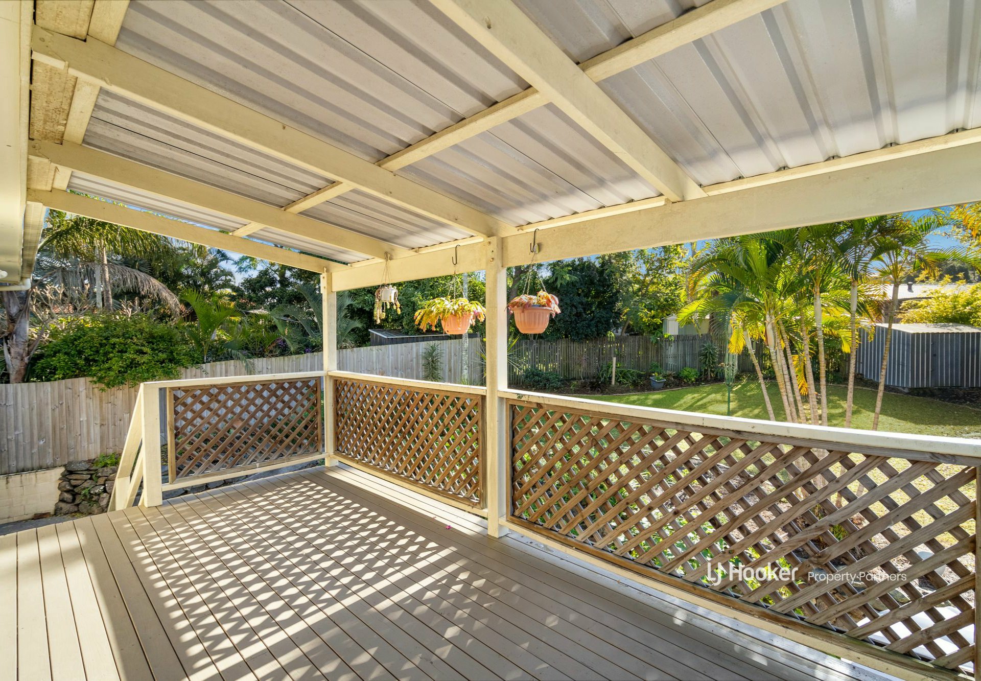 15 Balaton Street, RIVERHILLS