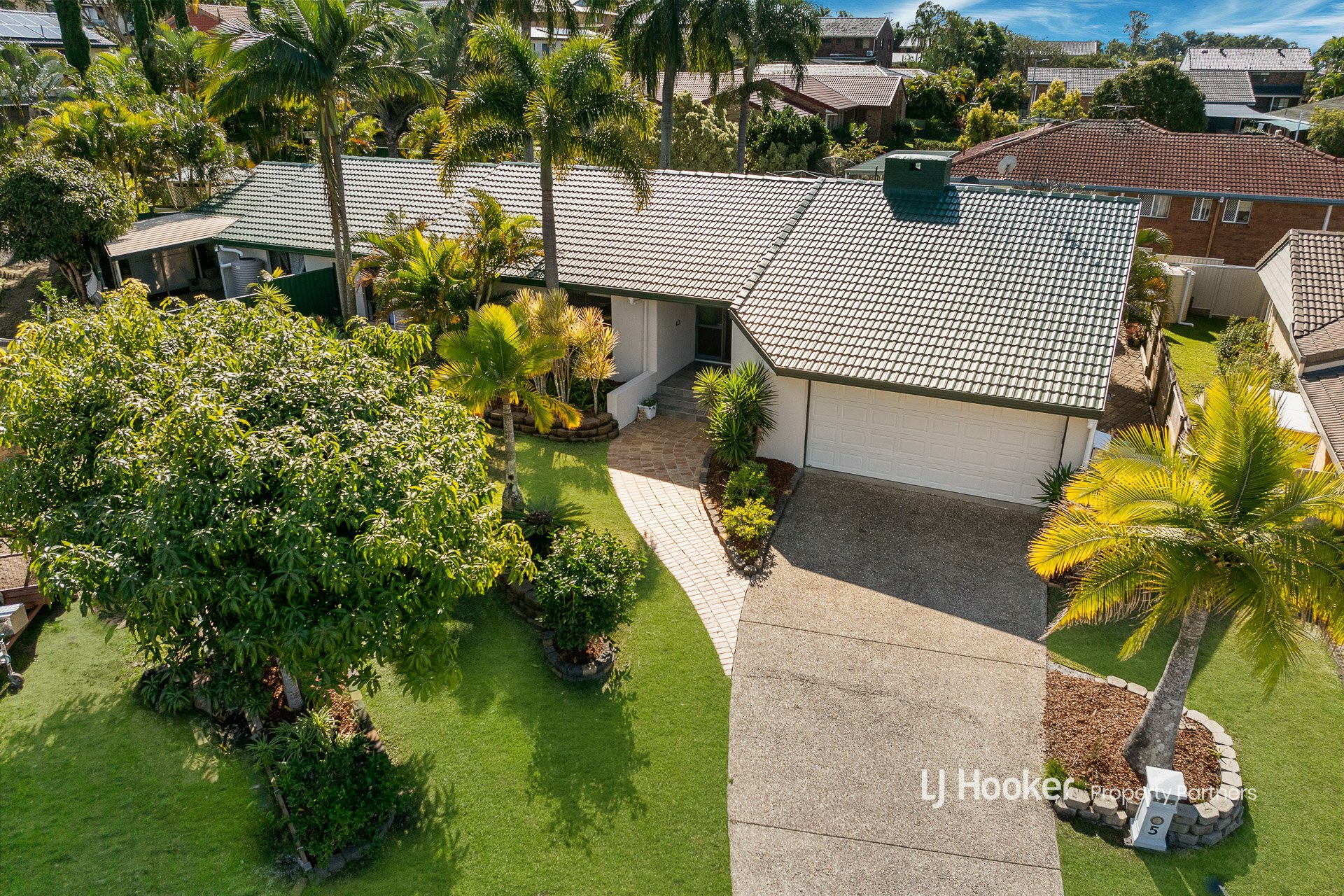 5 Sunglow Court, SUNNYBANK HILLS