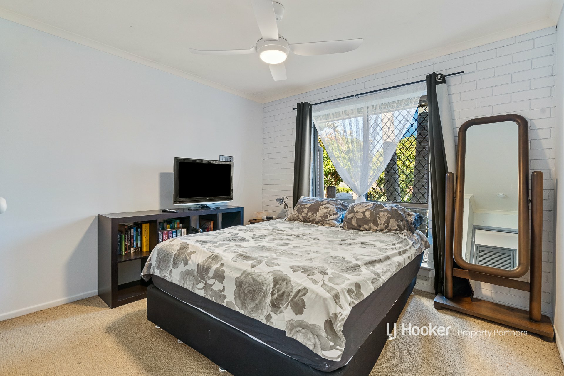 5 Sunglow Court, SUNNYBANK HILLS