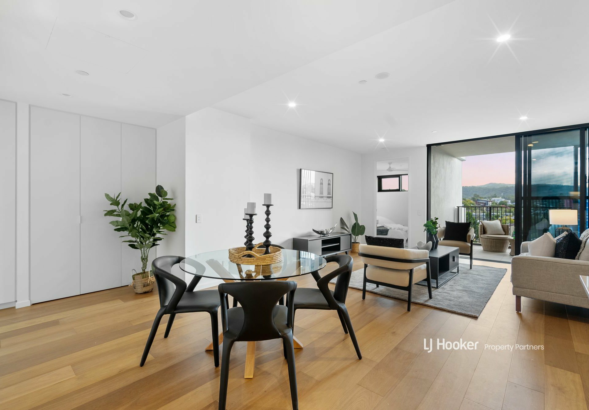 902/36 Sylvan Road, TOOWONG