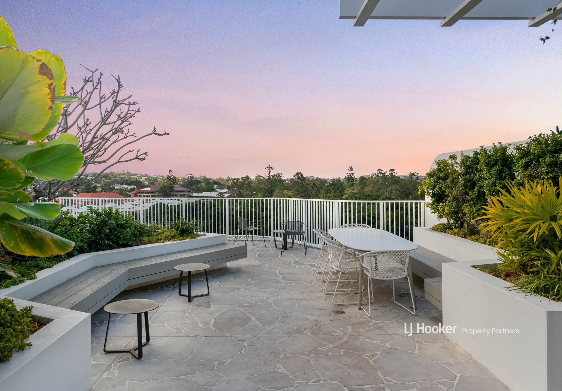 902/36 Sylvan Road, TOOWONG