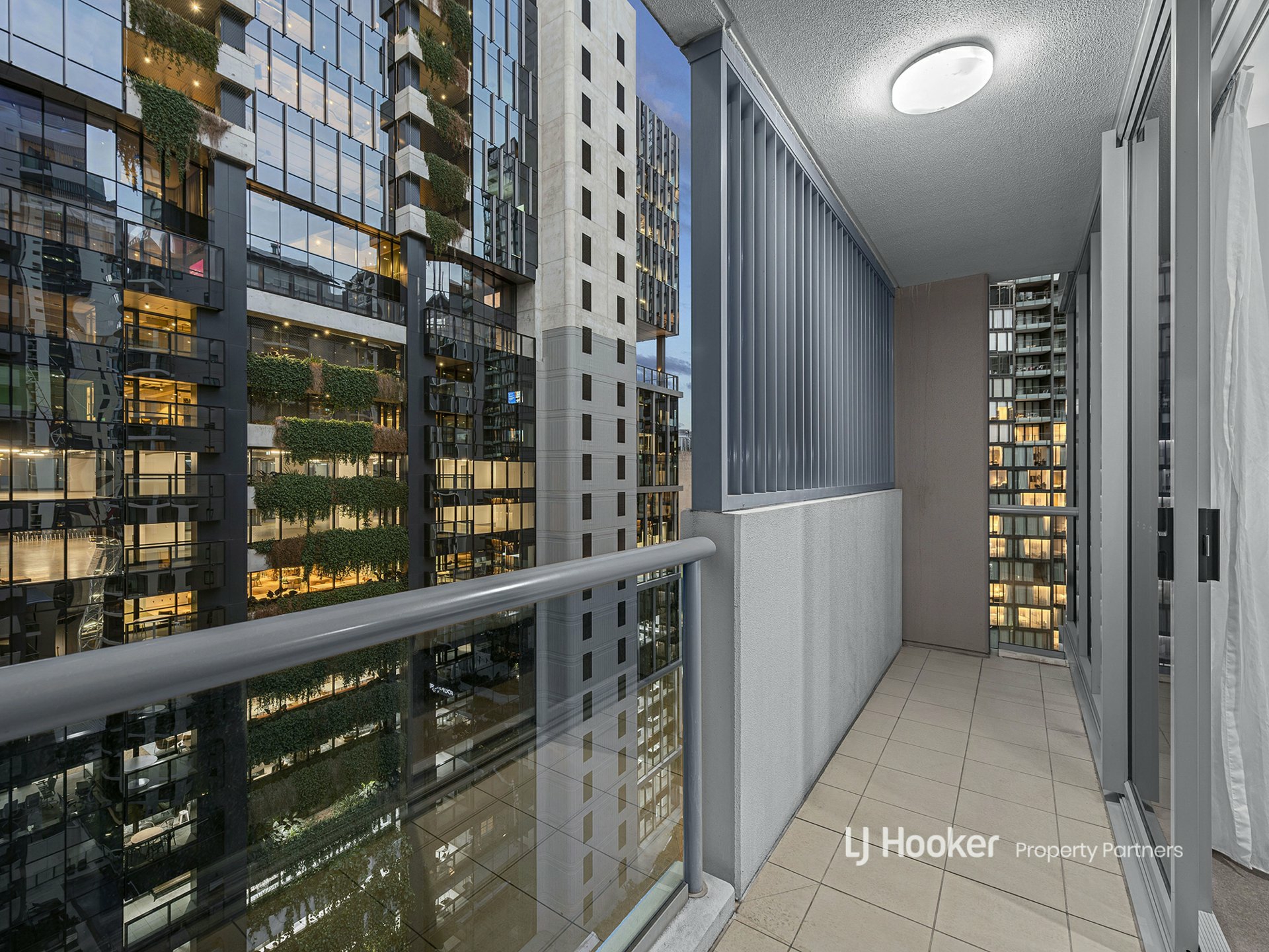 1906/127 Charlotte Street, BRISBANE CITY