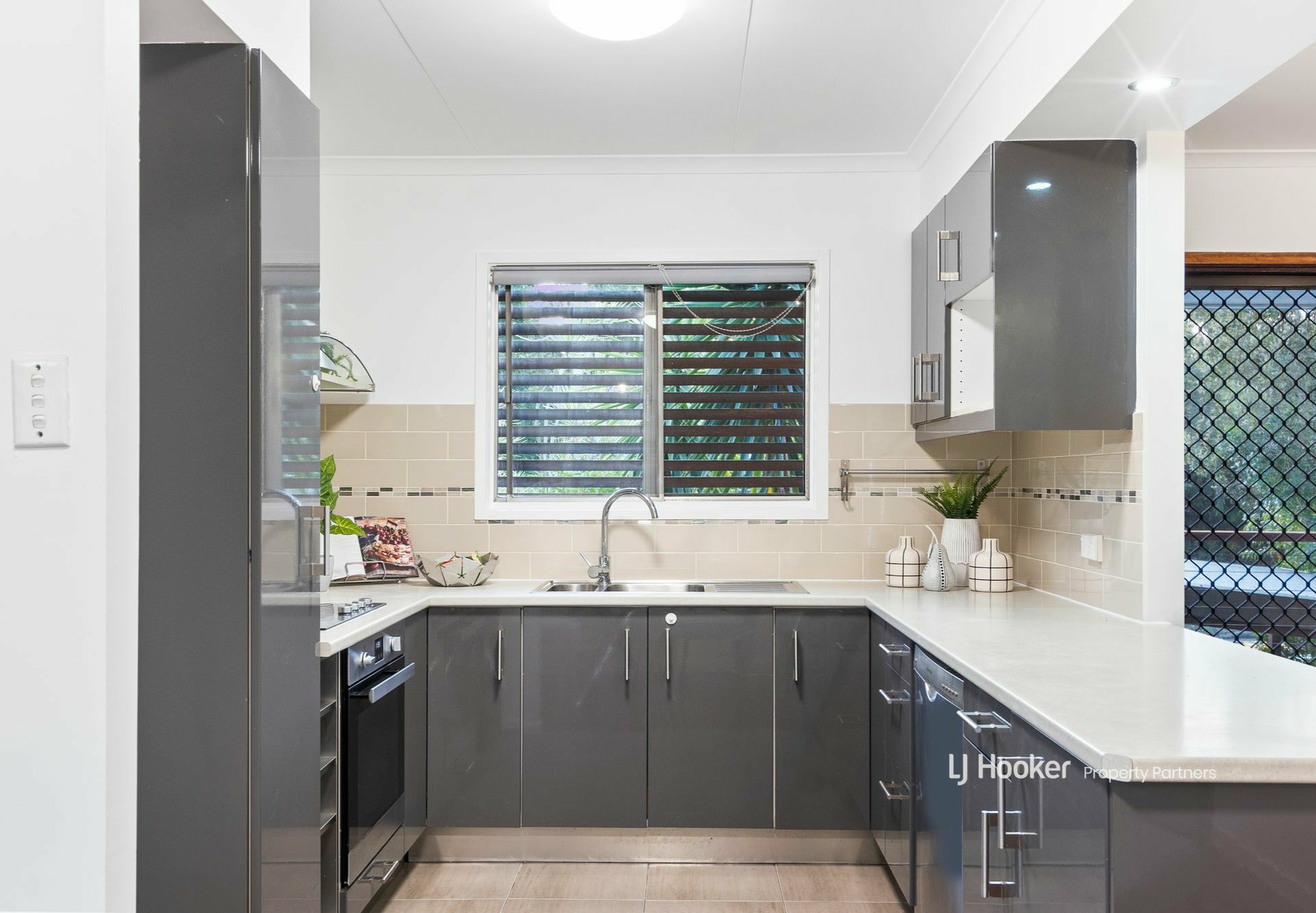 22 Saint Patrick Avenue, KURABY