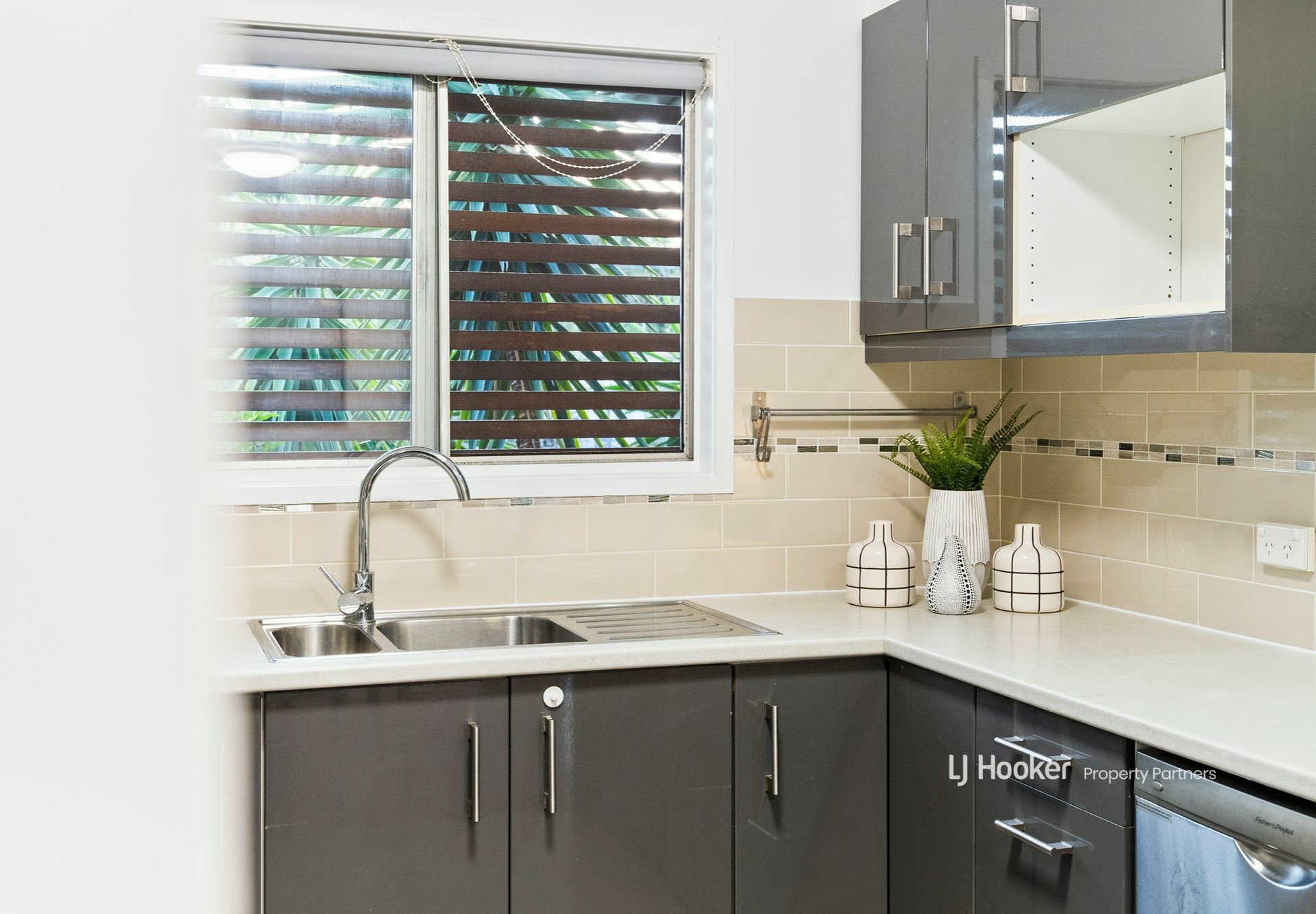 22 Saint Patrick Avenue, KURABY