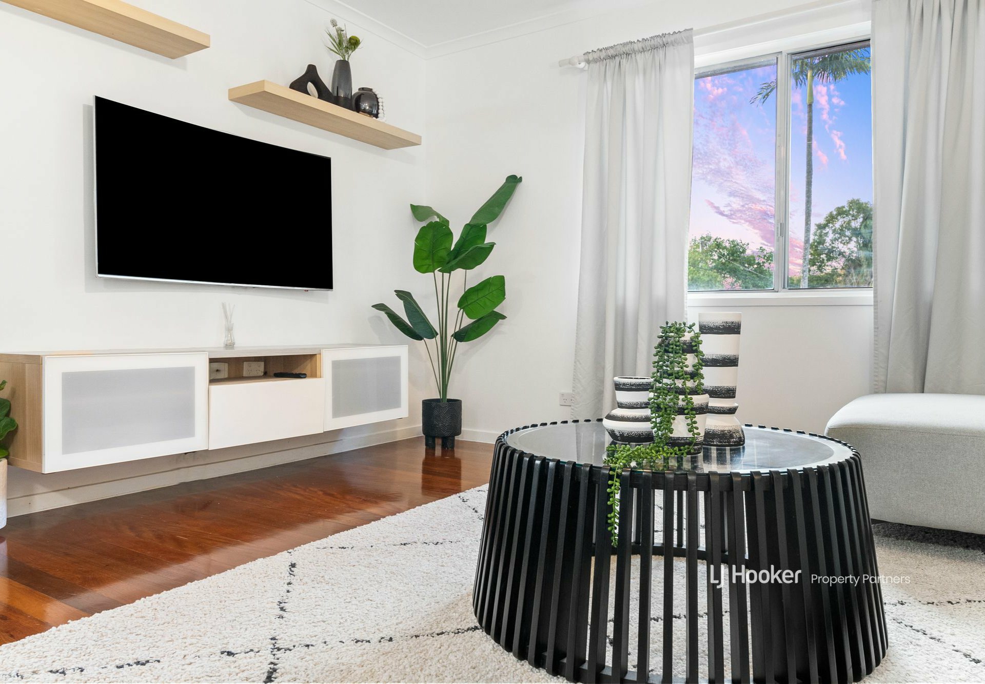 22 Saint Patrick Avenue, KURABY