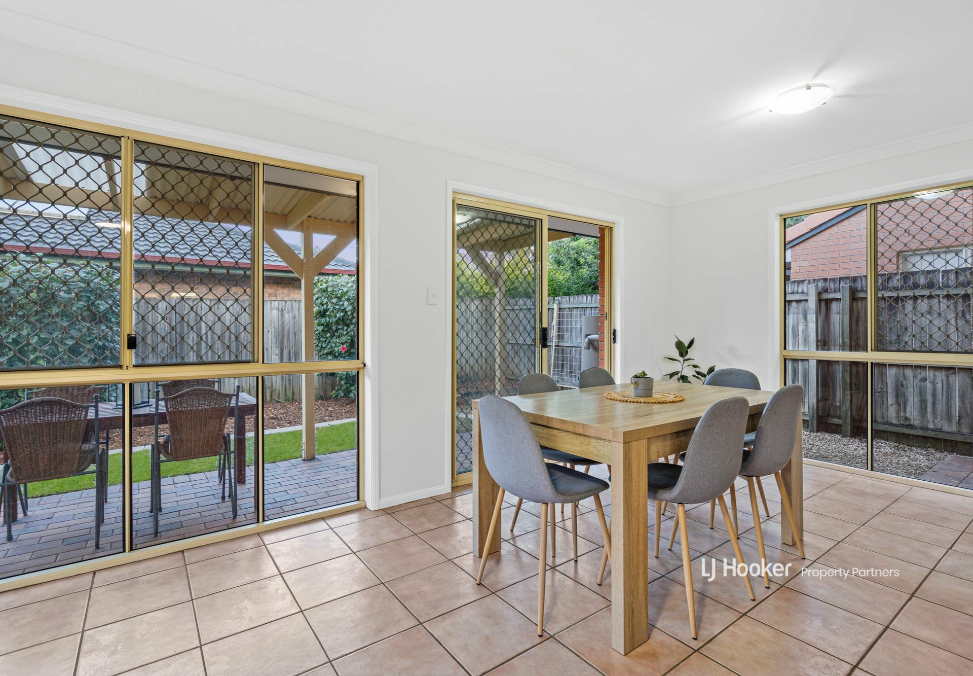 8/37 Landseer Street, SUNNYBANK HILLS