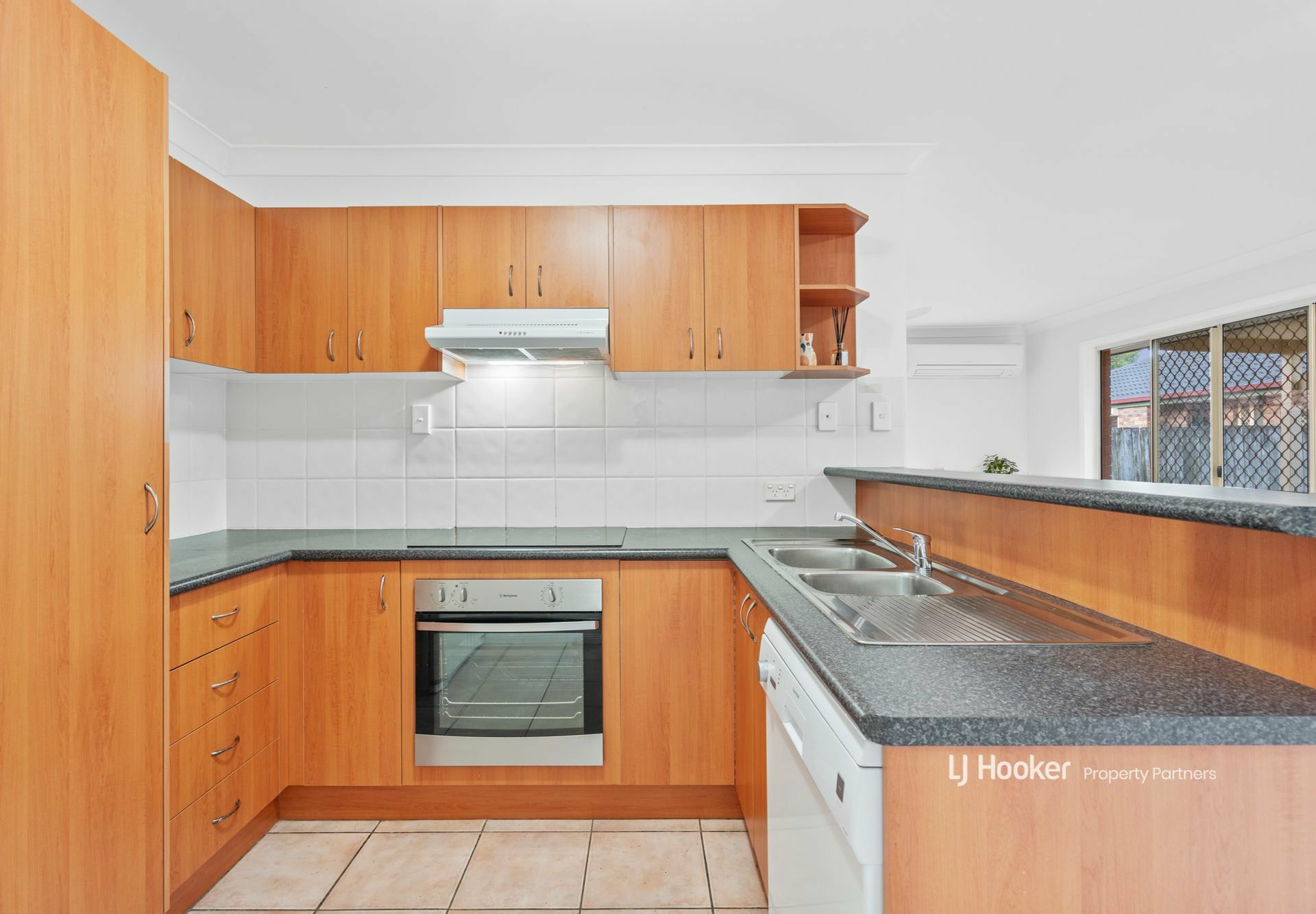 8/37 Landseer Street, SUNNYBANK HILLS