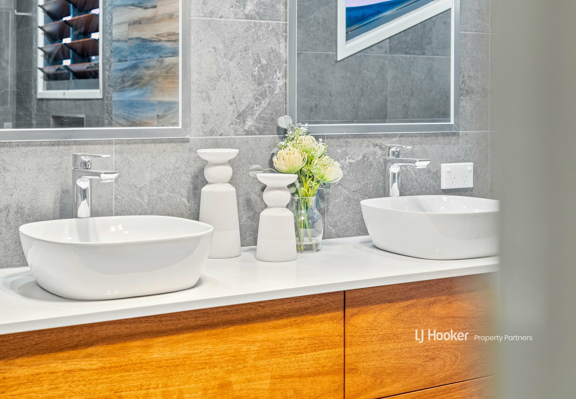 1 The Crescent, UNDERWOOD