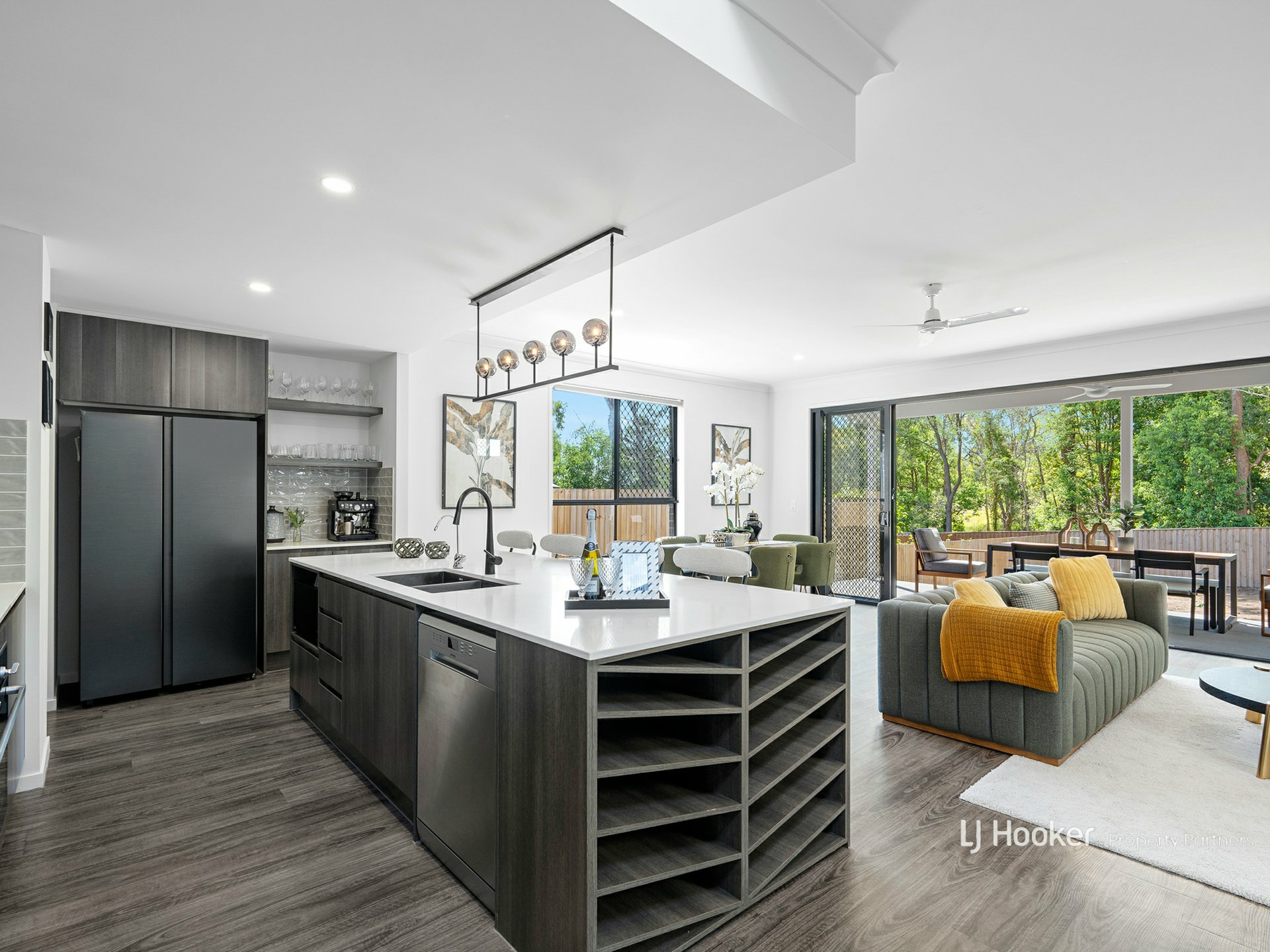 19 Sunnyside Street, ALGESTER