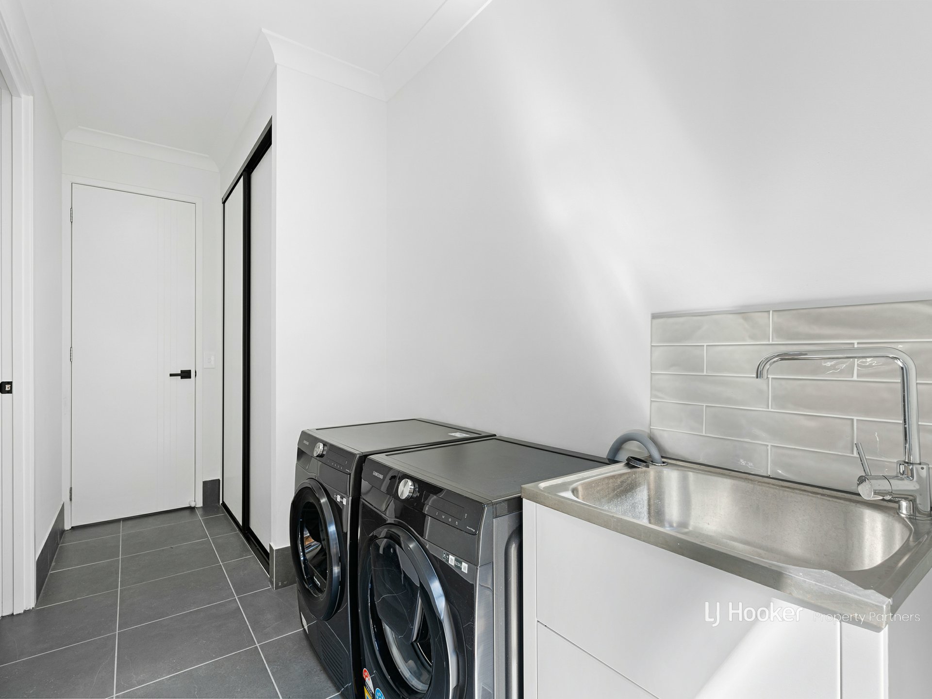 19 Sunnyside Street, ALGESTER
