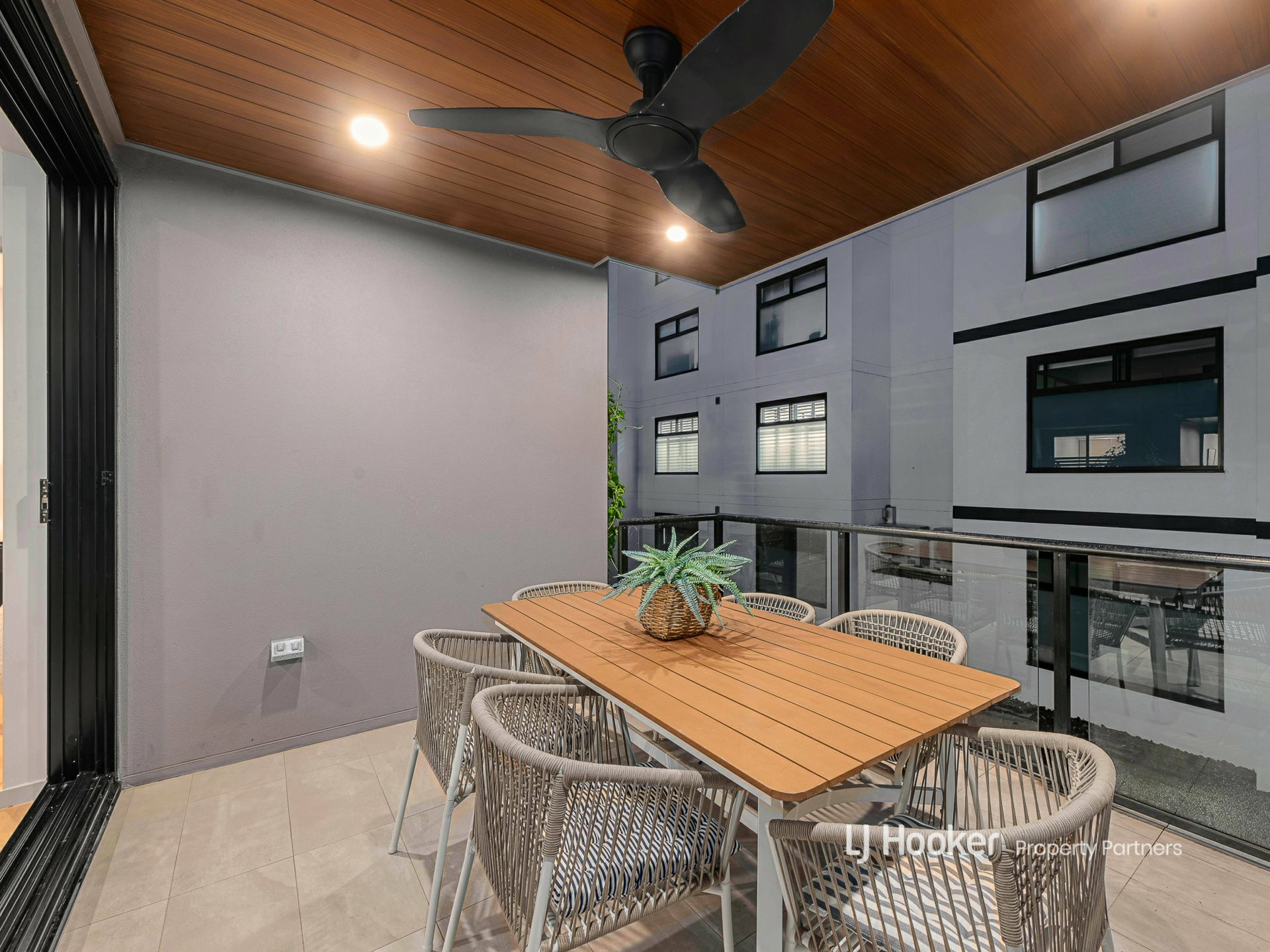 5/11 Priory Street, INDOOROOPILLY