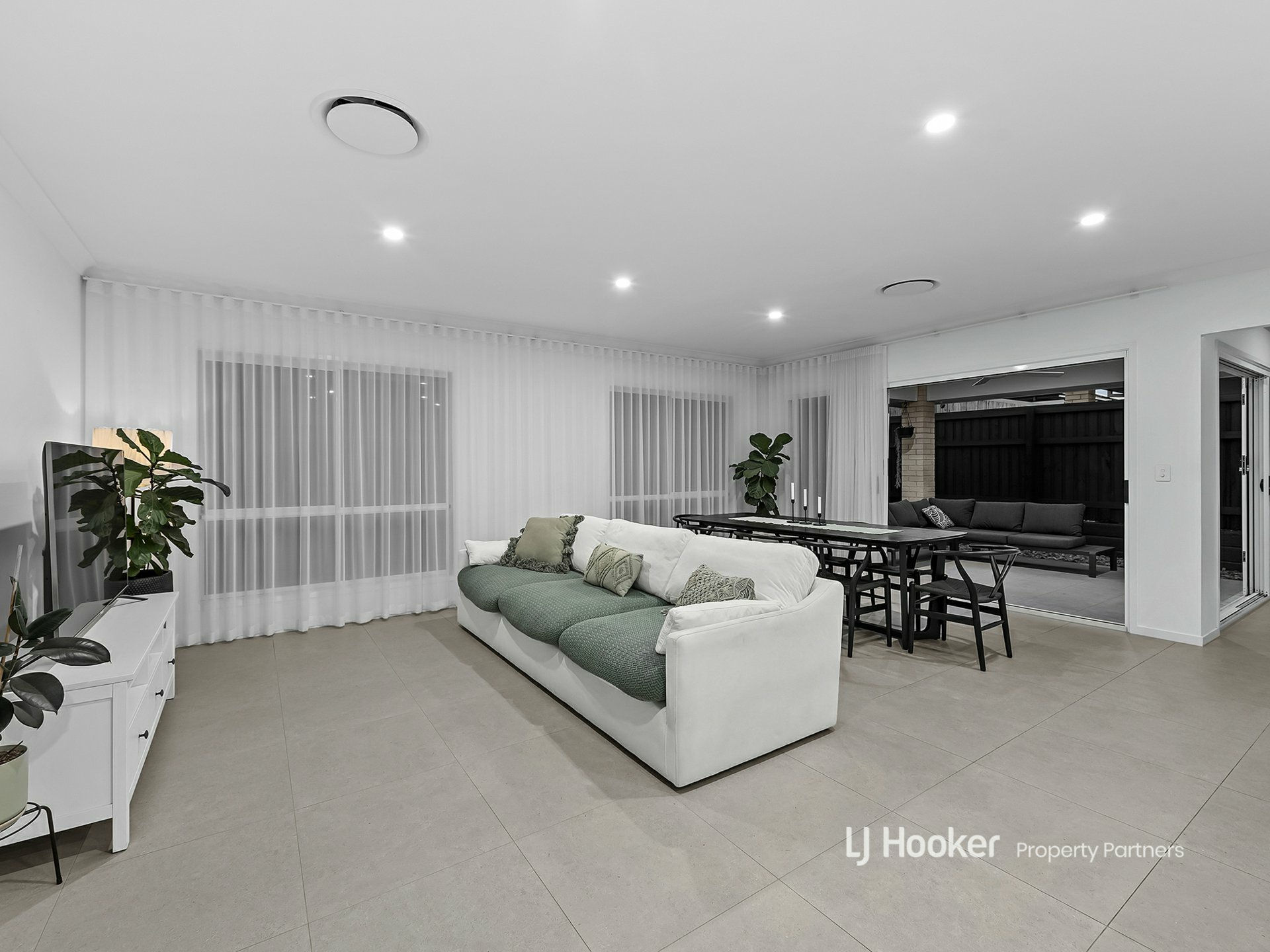53 Davidson Circuit, PARK RIDGE