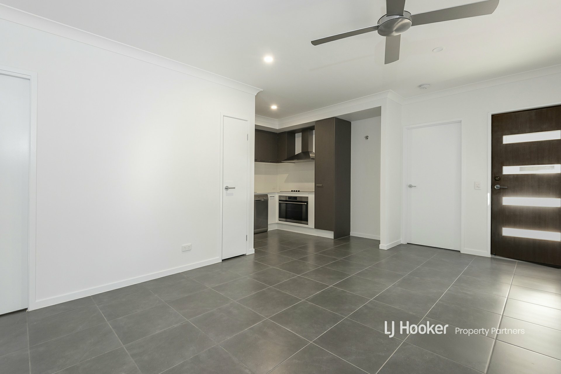 1 & 2/22A Monash Road, LOGANLEA