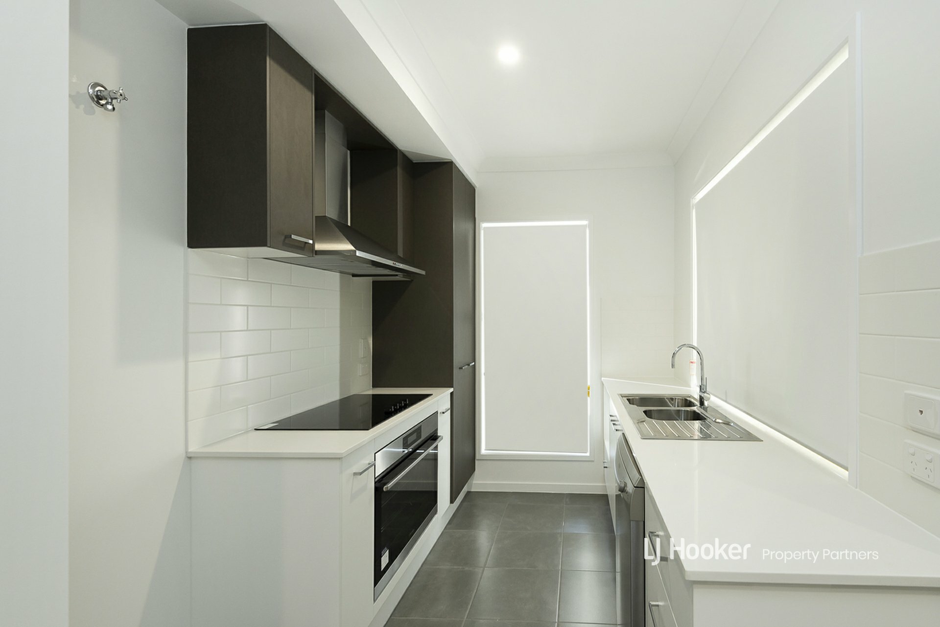 1 & 2/22A Monash Road, LOGANLEA
