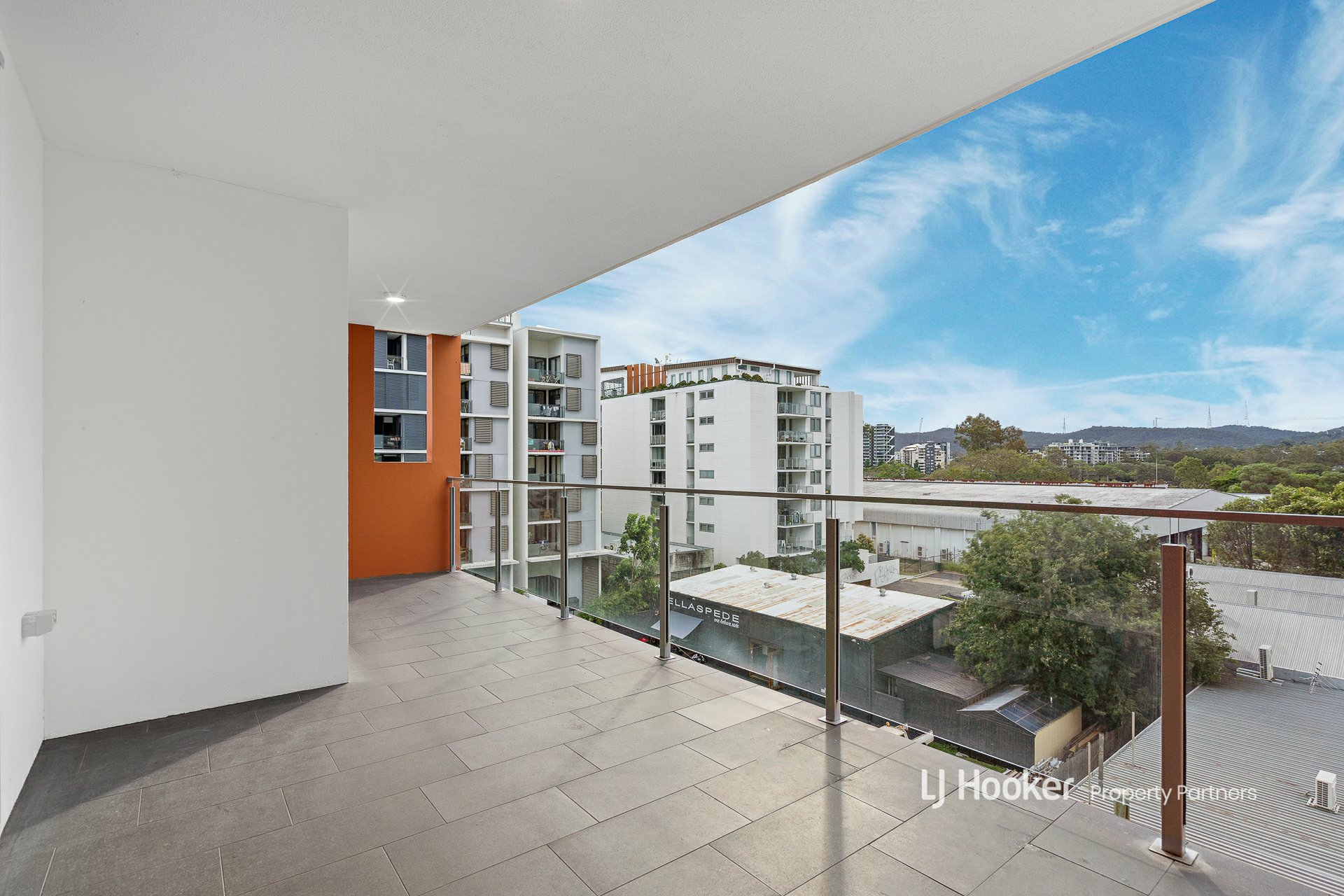 415/16 Beesley Street, WEST END