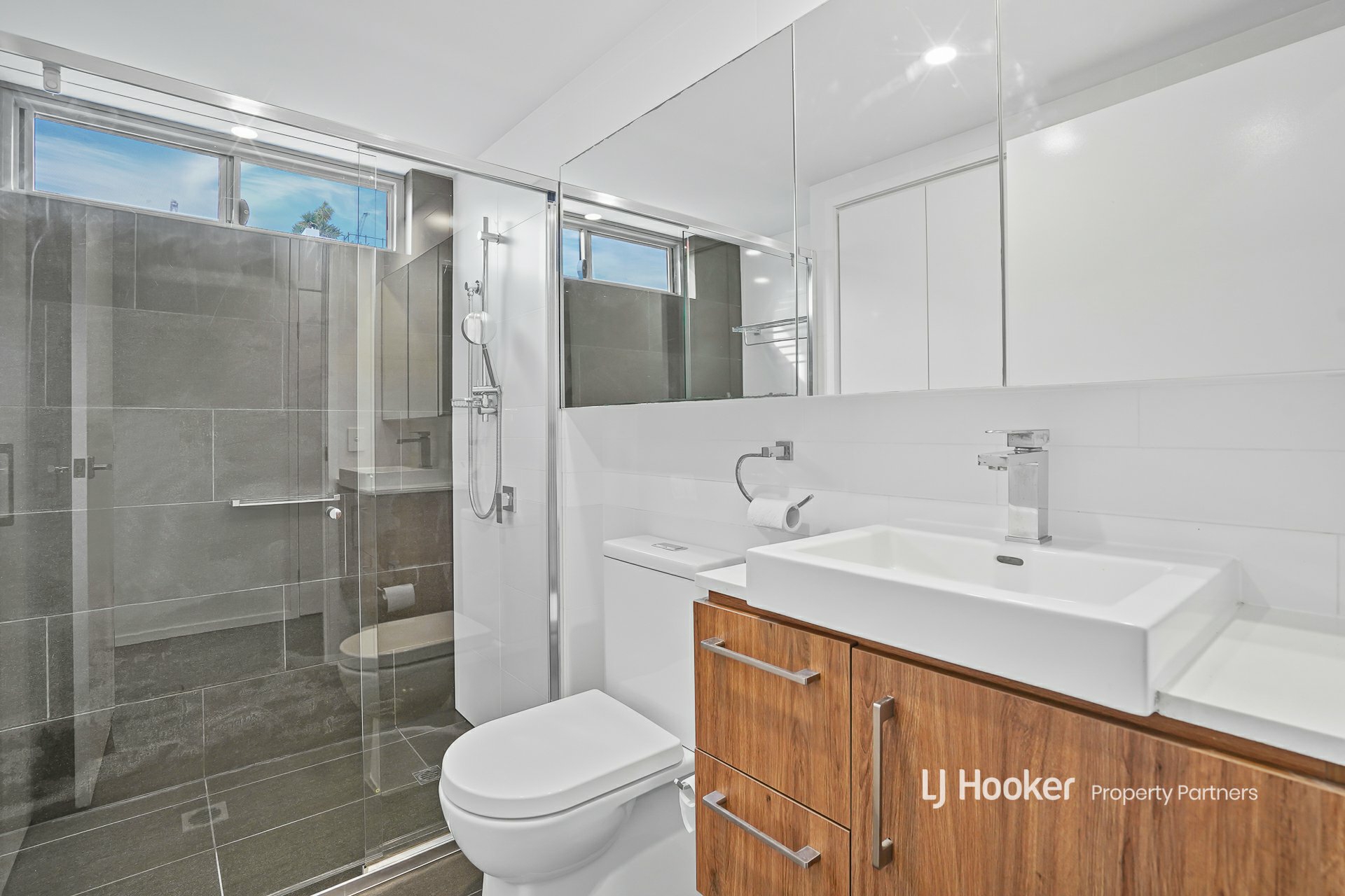 415/16 Beesley Street, WEST END