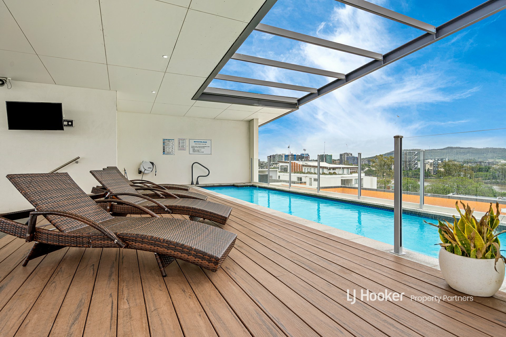 415/16 Beesley Street, WEST END