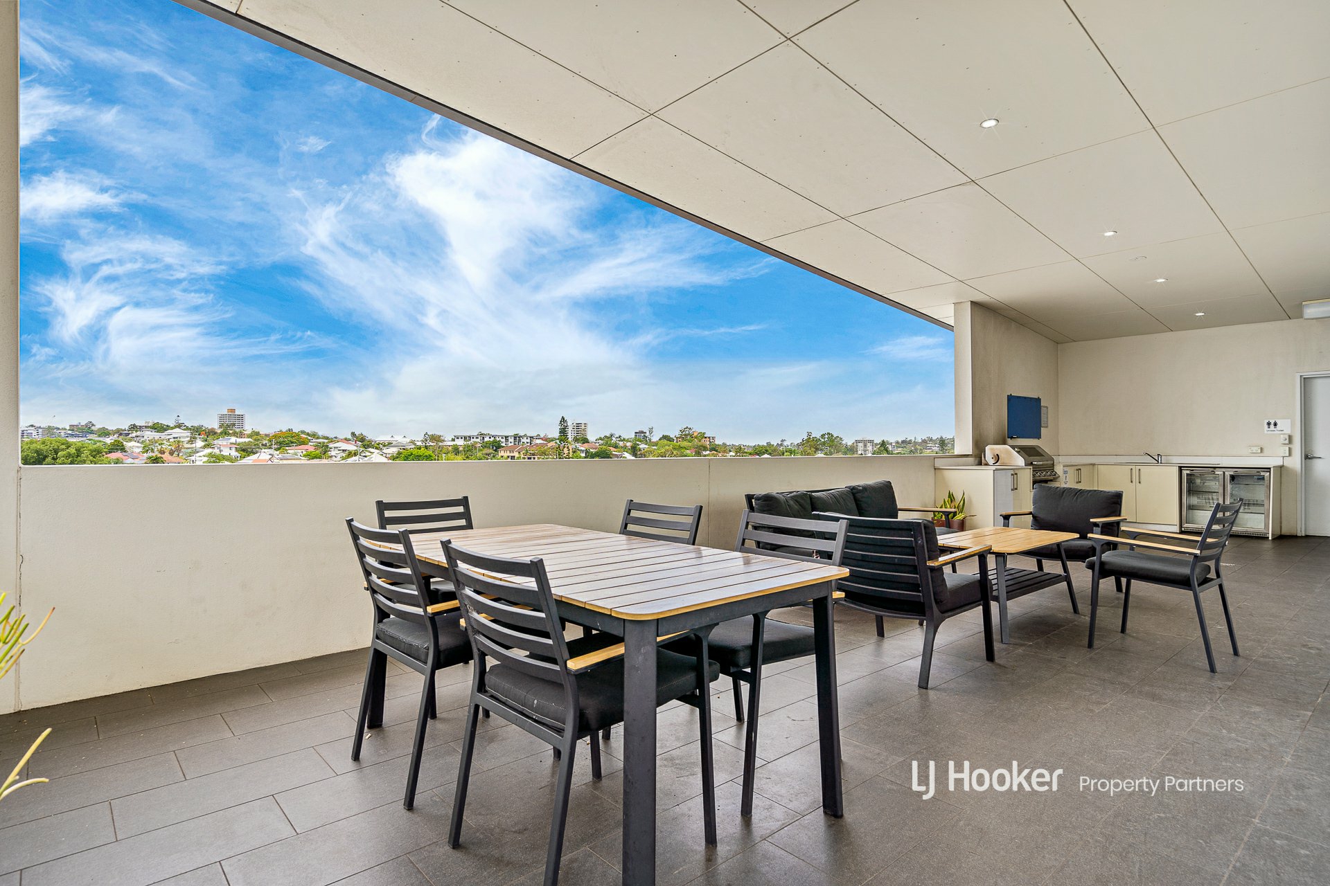 415/16 Beesley Street, WEST END