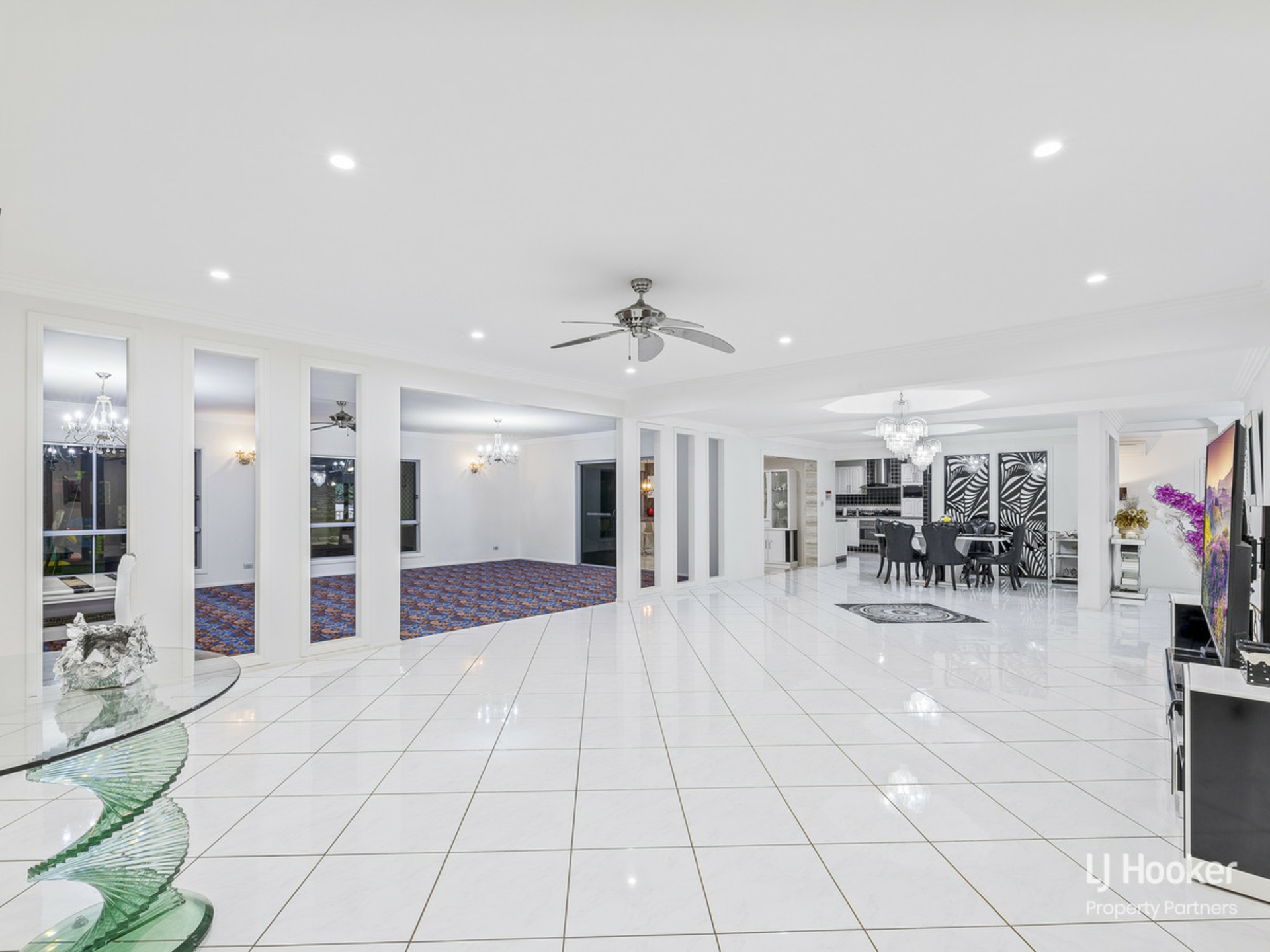 19 Taylor Place, MACKENZIE
