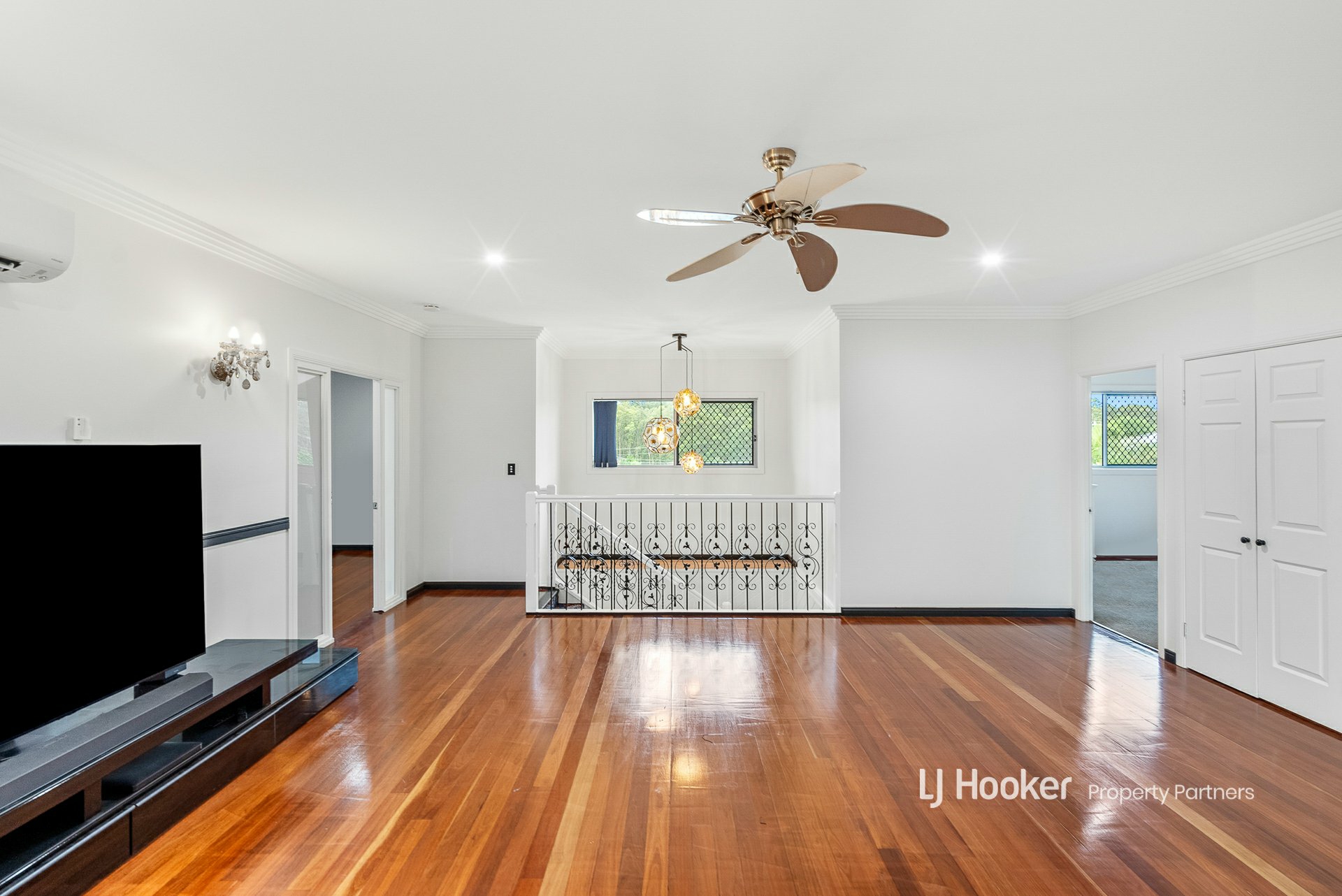 19 Taylor Place, MACKENZIE