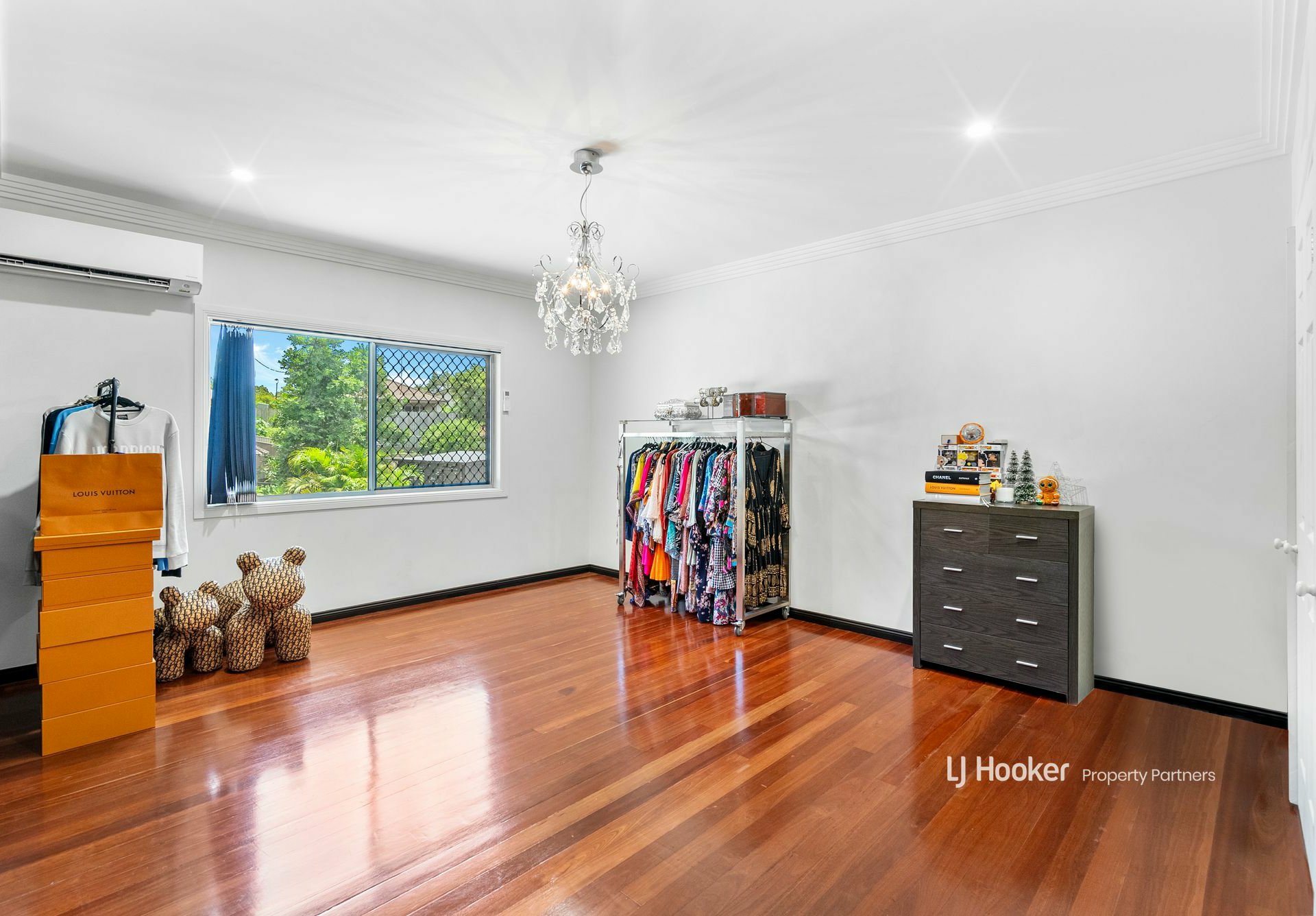 19 Taylor Place, MACKENZIE