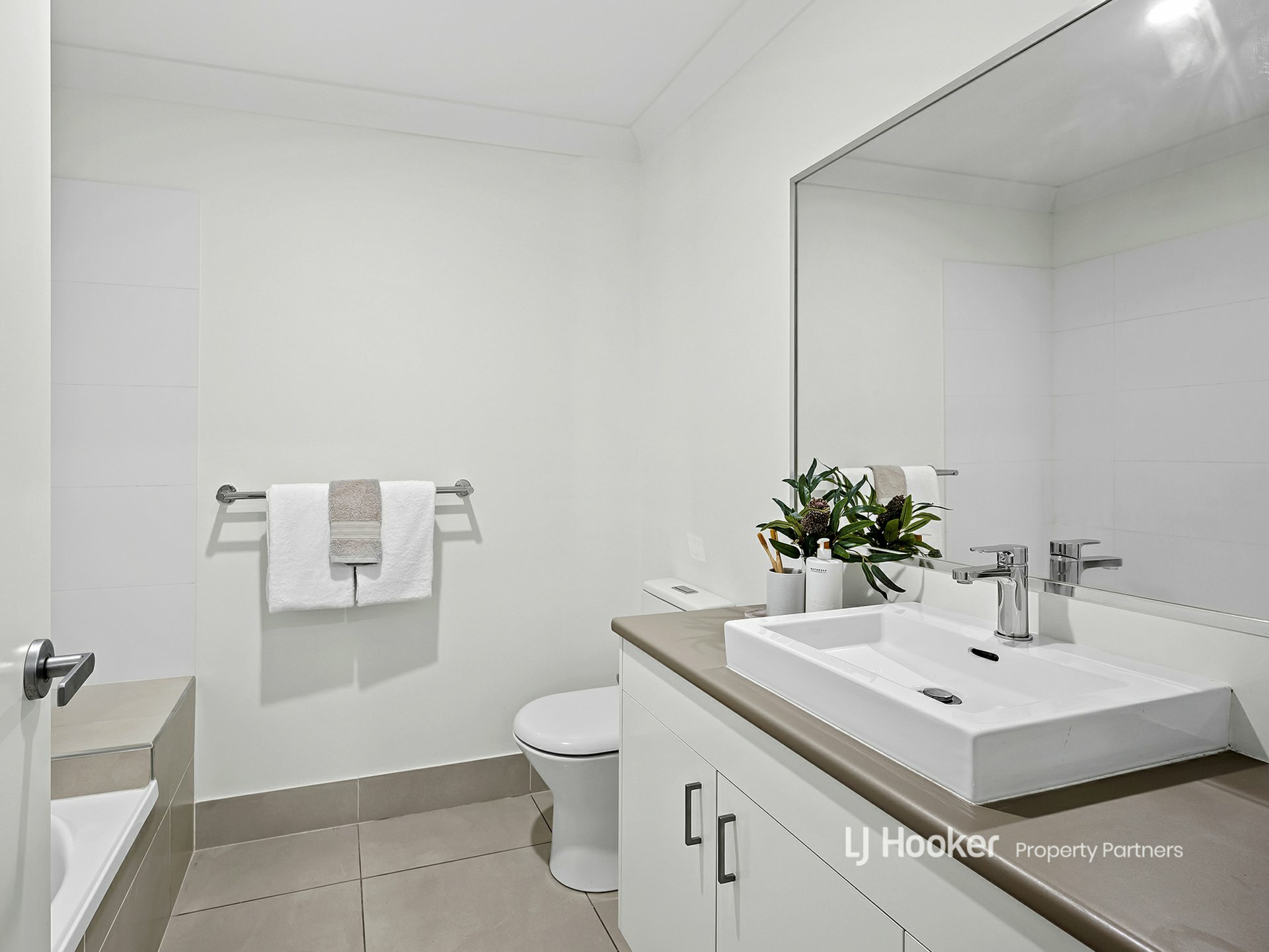 23/109 Dalmeny Street — photo 11 of 17