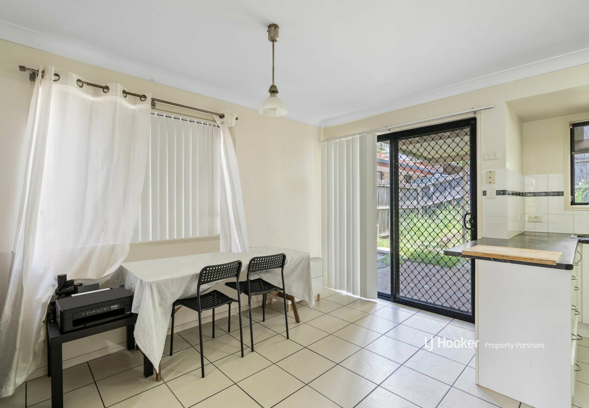 2/160 Chesterfield Crescent, KURABY
