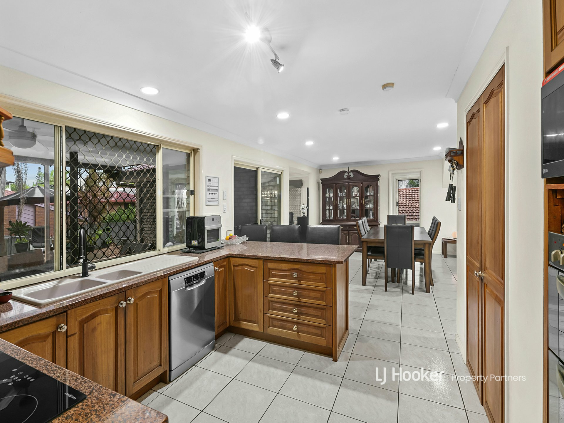 413 Kessels Road, Robertson