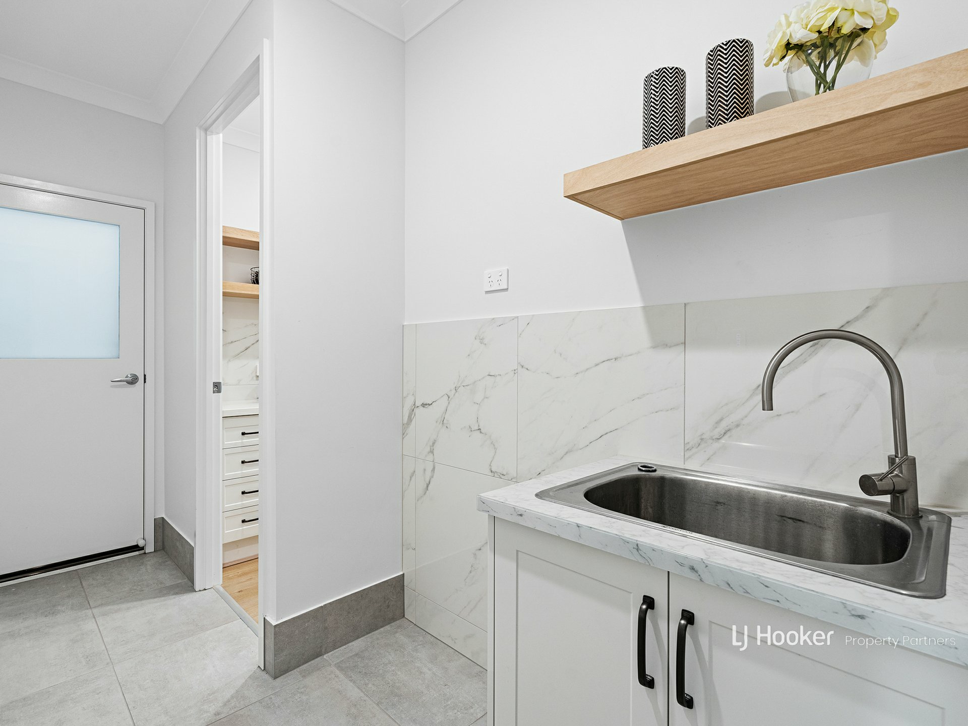 69 Fenwick Crescent, ALGESTER
