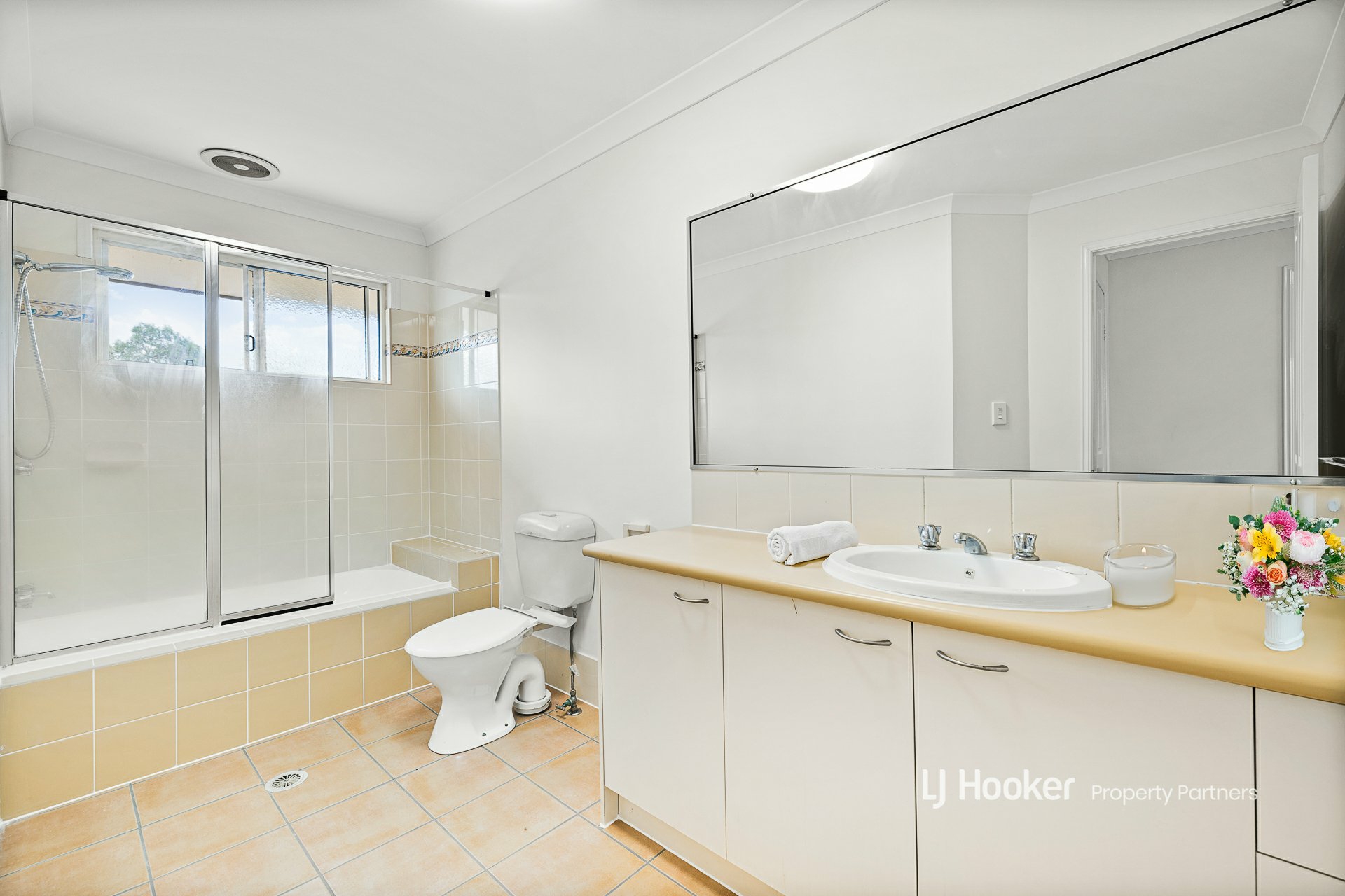 28/8 Honeysuckle Way, CALAMVALE