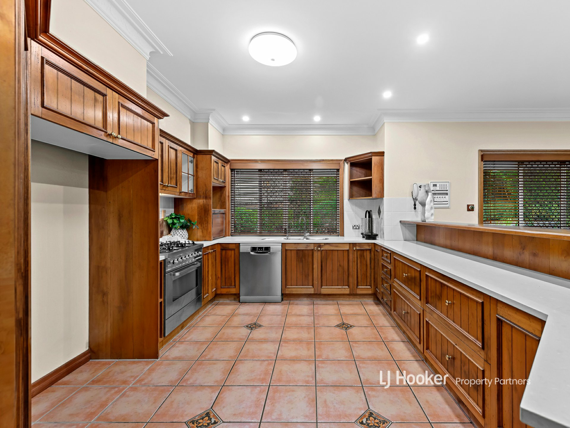 112 Bleasby Road, EIGHT MILE PLAINS