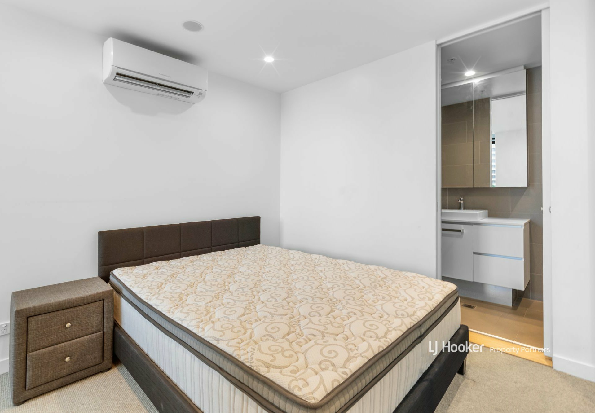 919/477 Boundary Street, SPRING HILL